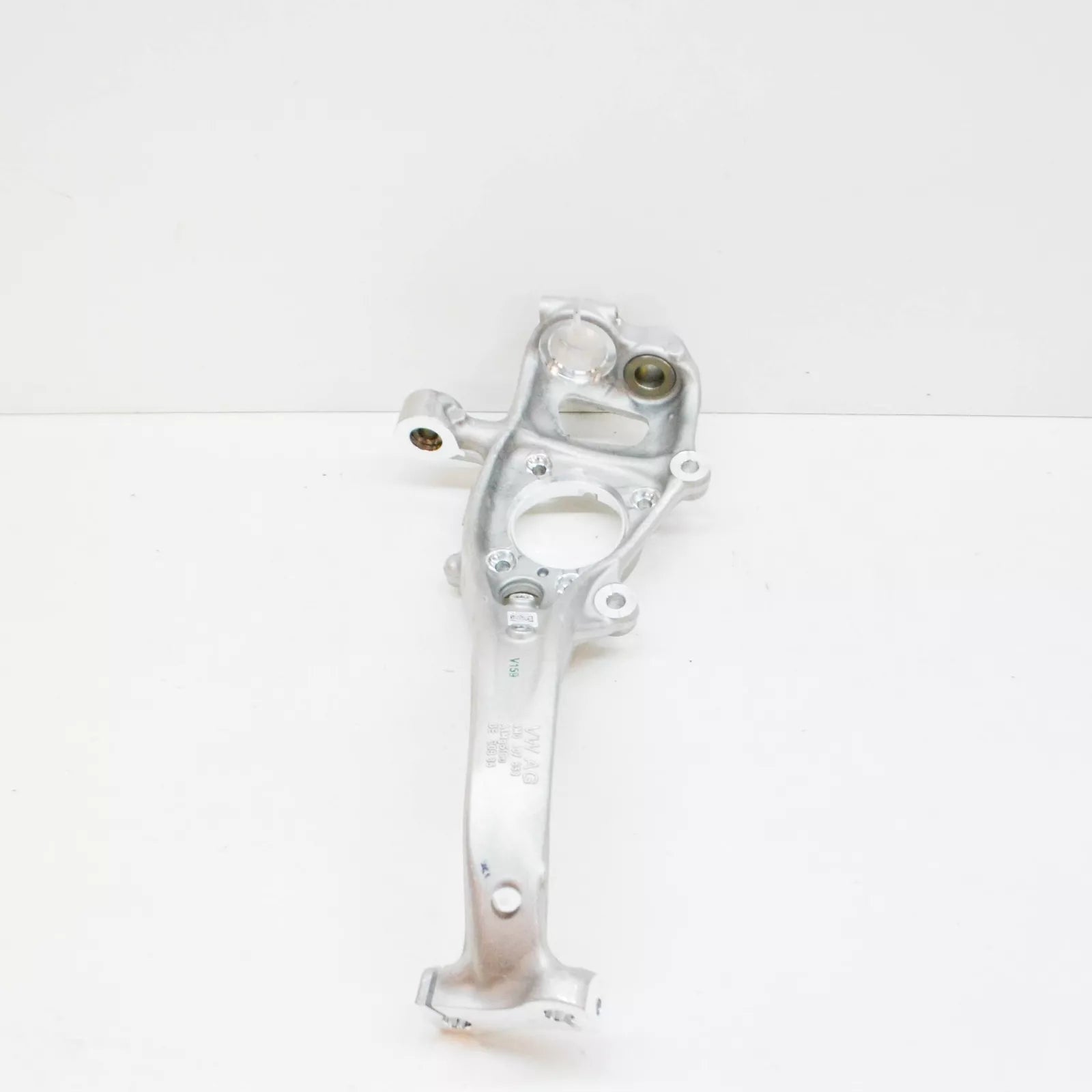 NEW AUDI Q7 4M FRONT LEFT STEERING KNUCKLE 4M0407253K ORIGINAL