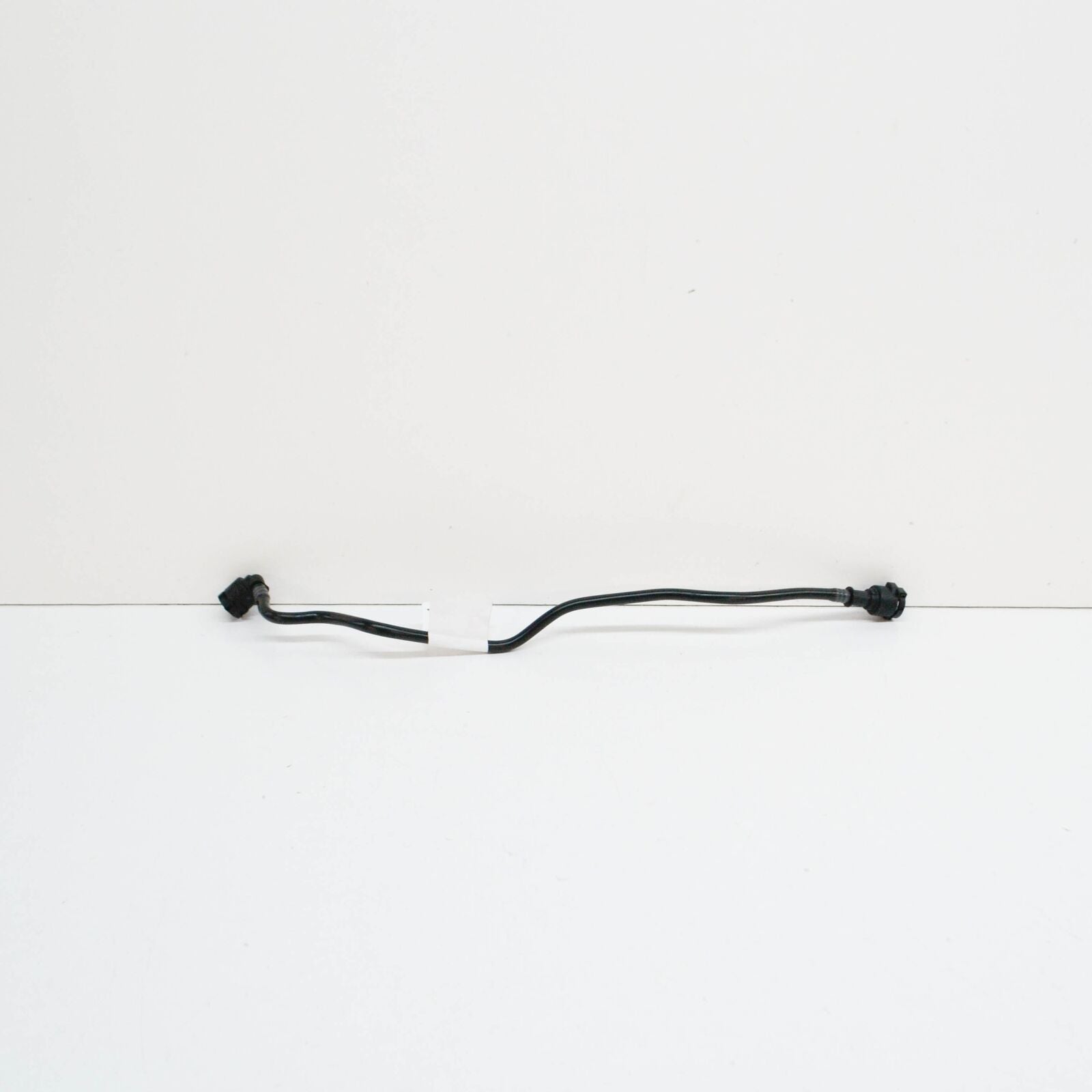 NEW MERCEDES-BENZ BW247 EXPANSION RESERVOIR BLEED LINE A2475011400 ORIGINAL