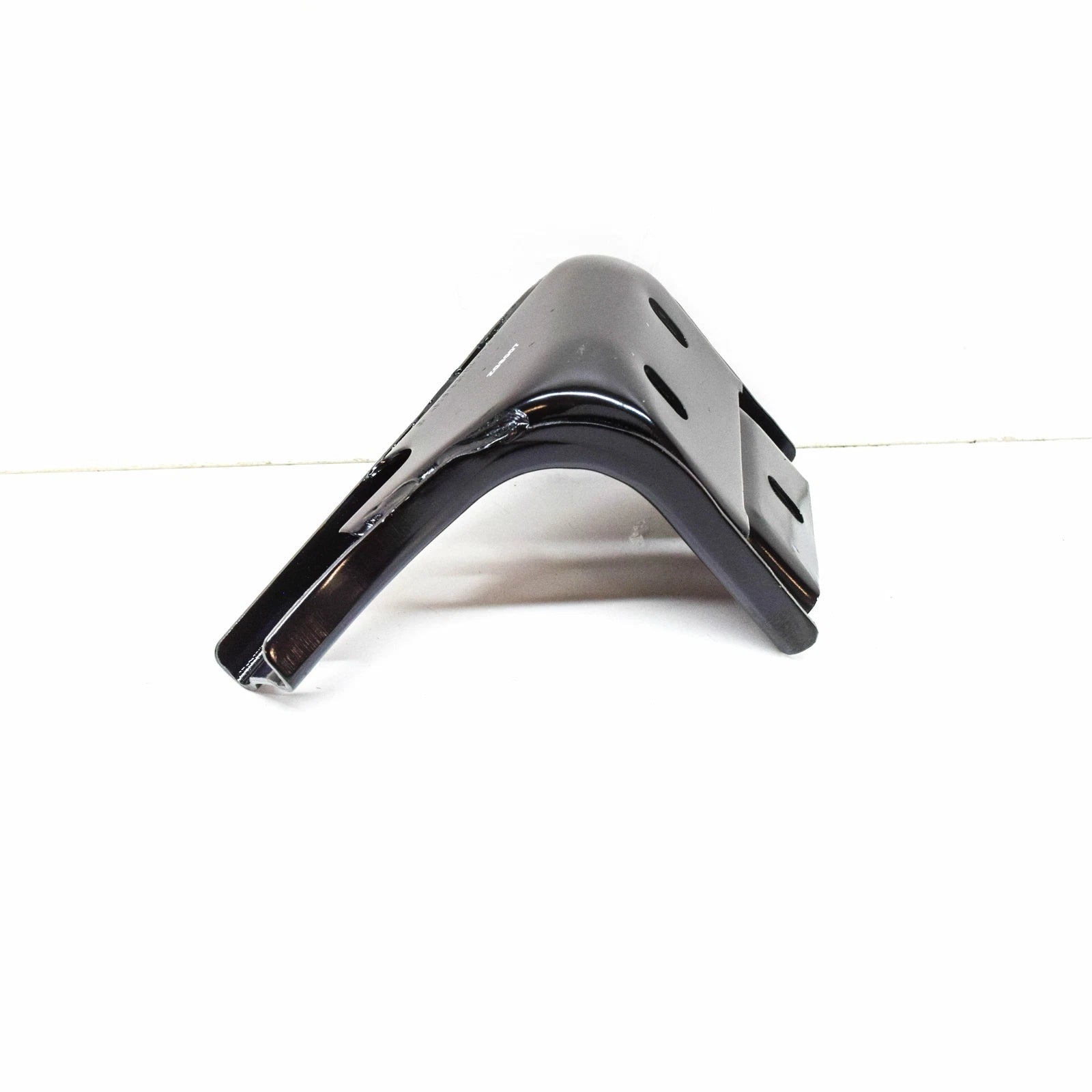 NEW MB VITO W639 SLIDING DOOR RIGHT BOTTOM BRACKET A6397630114