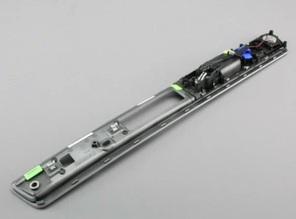 NEW VW TOUAREG 7P FRONT RIGHT DOOR CARD PANEL TRIM LHD 7P6867102BAOUM ORIGINAL