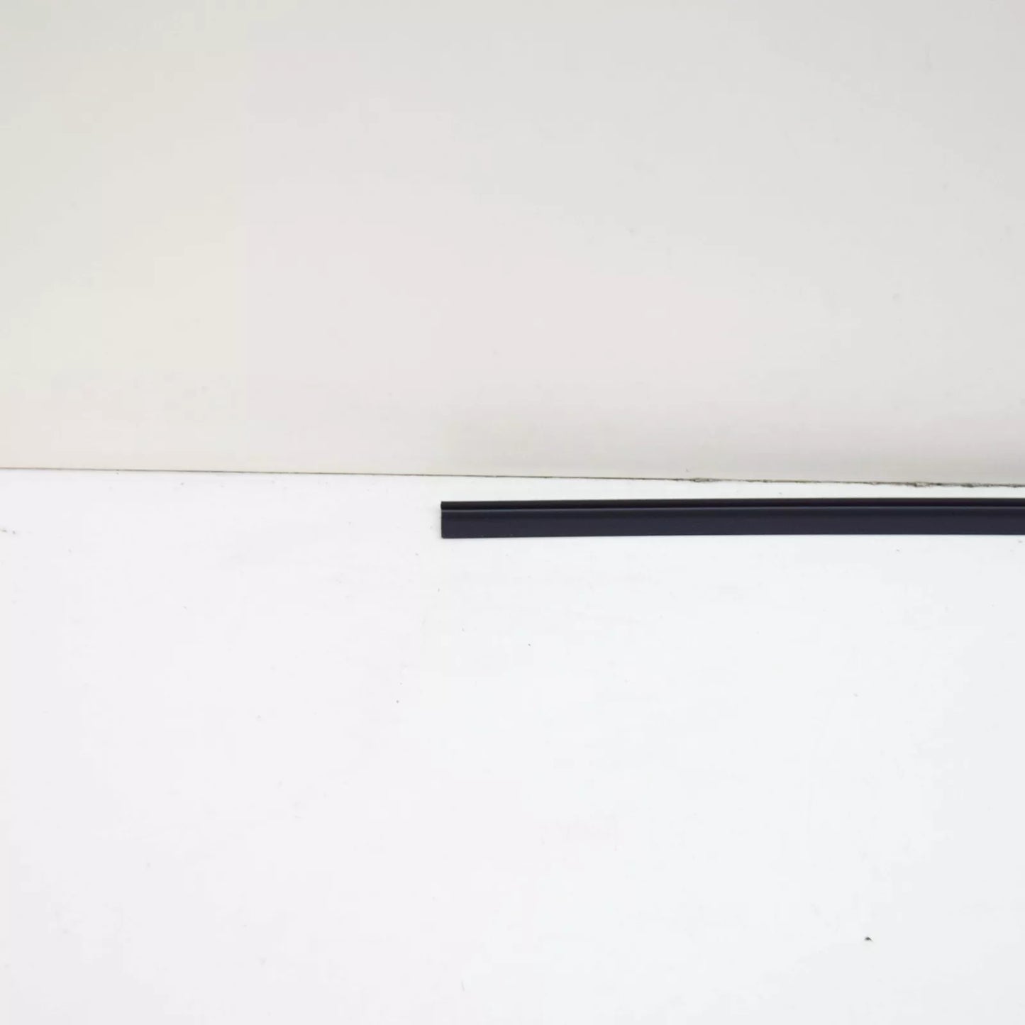 NEW BMW 5 G30 WINDSHIELD TOP COVER TRIM 51317388713 7388713 ORIGINAL