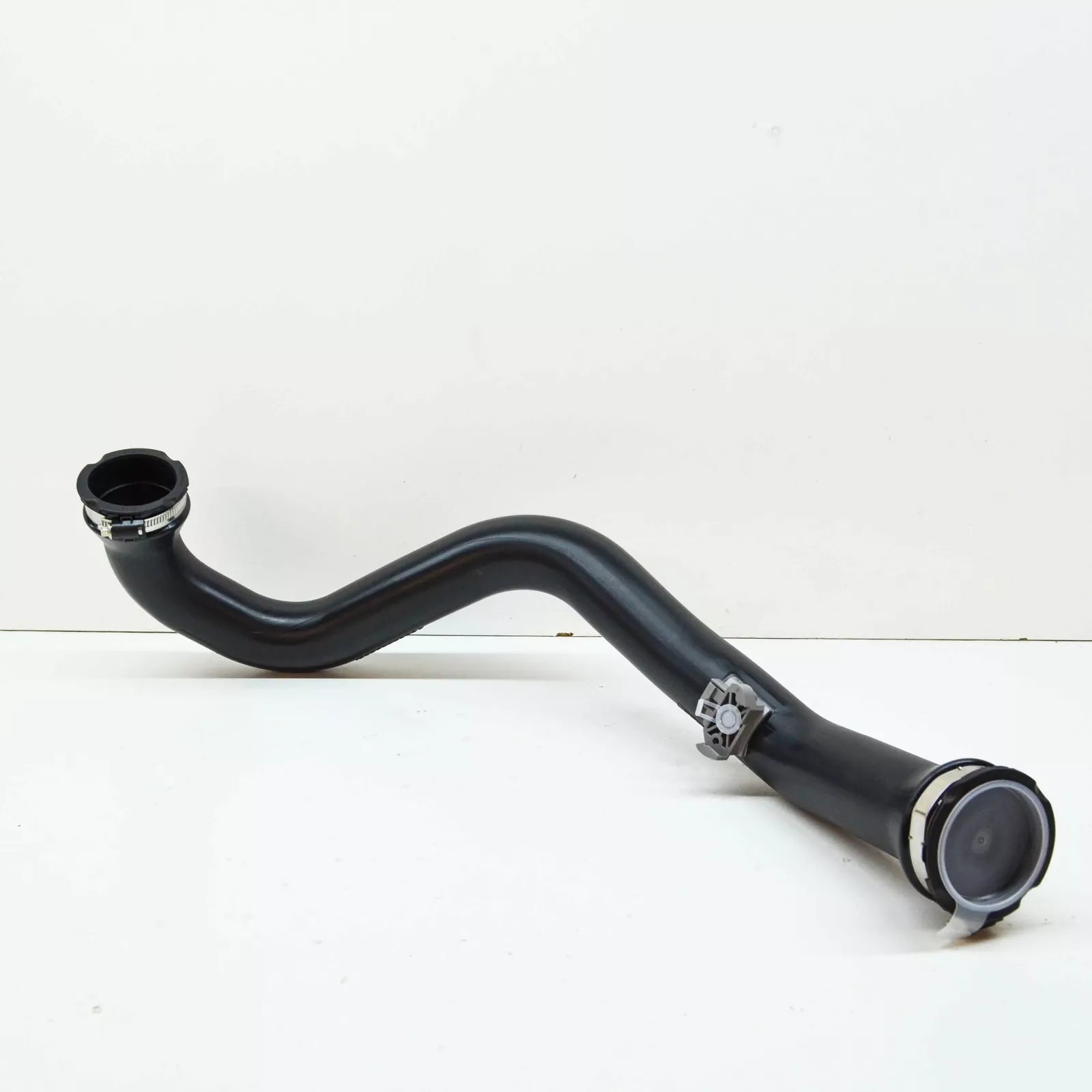 NEW AUDI A5 CABRIO 8W6 LEFT INTERCOOLER TURBOCHARGER HOSE 8W0145673AM