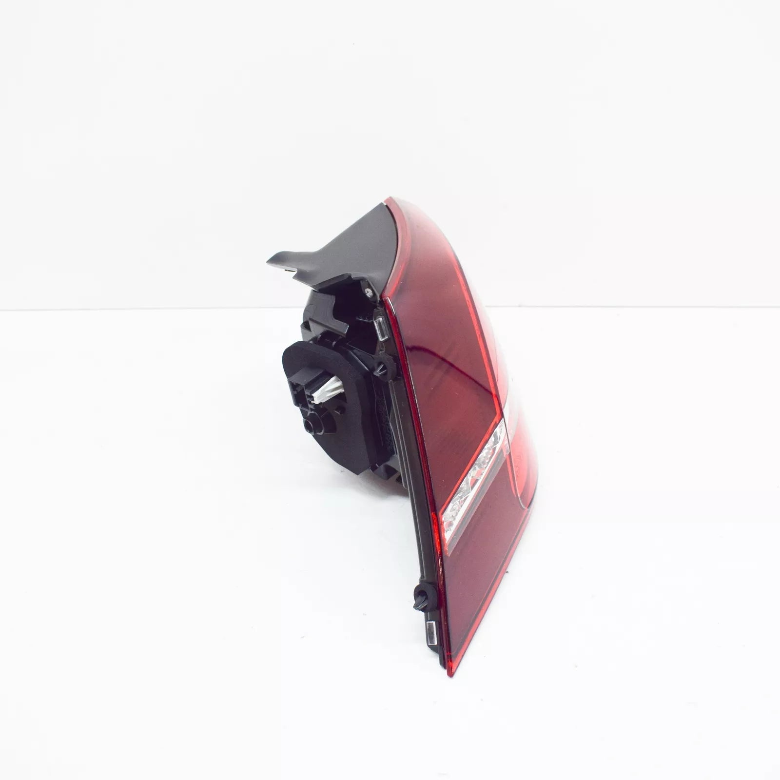 NEW VW GOLF MK7 REAR LEFT OUTER LED TAILLIGHT 5G0945207 ORIGINAL