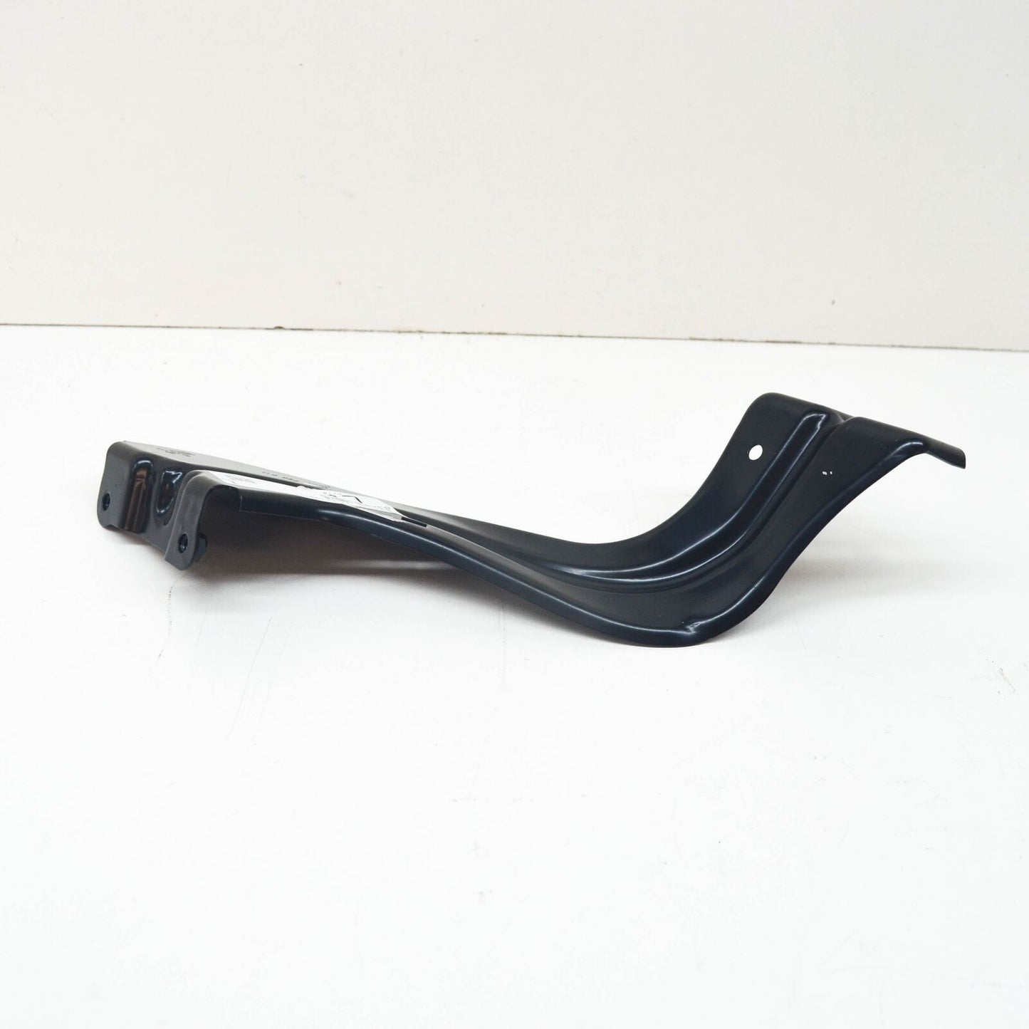 NEW AUDI Q3 F3 SPORTBACK FRONT RIGHT FENDER HOLDER 83A821150 ORIGINAL