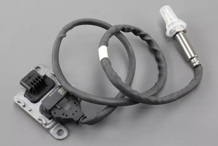 NEW VW PASSAT ALLTRACK B8 LAMBDA OXYGEN NOX SENSOR 04L907807EE ORIGINAL