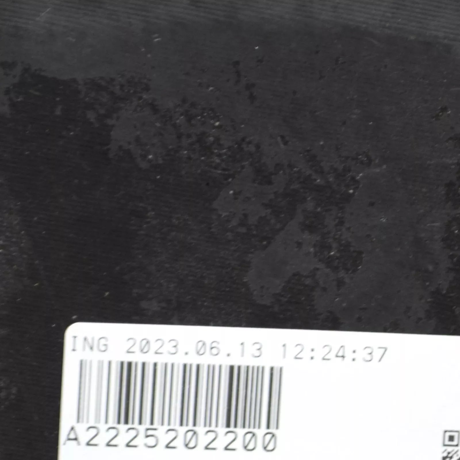 NEW MB S W222 FRONT RIGHT ENGINE COMPARTMENT COVER A2225202200 ORIGINAL