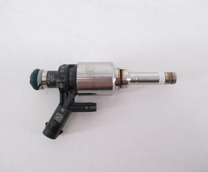 NEW VOLKSWAGEN GOLF 5G MK7 FUEL INJECTOR VALVE 06A906036P ORIGINAL