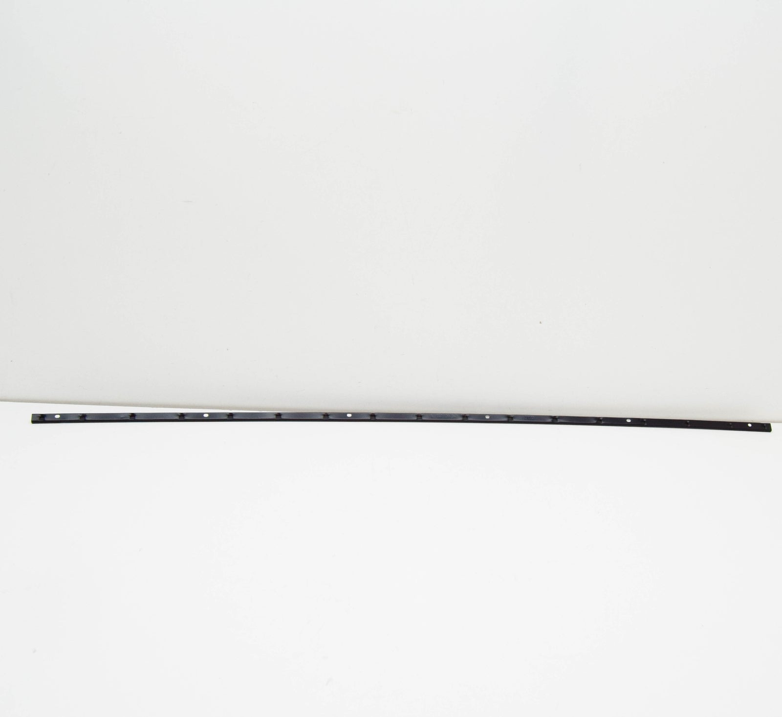 new skoda kamiq left windshield retaining strip 657854541 original