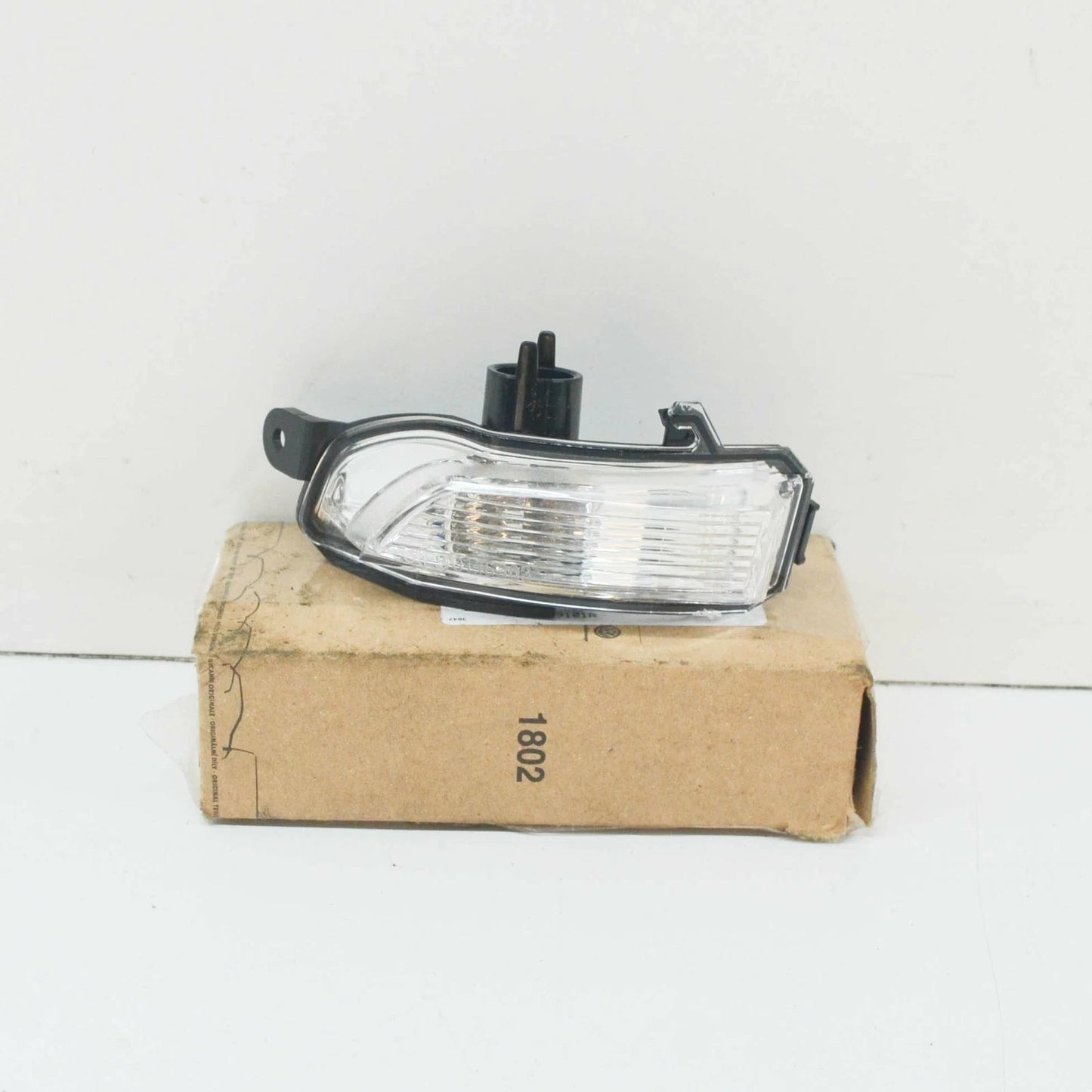 NEW VW POLO MK6 AW FRONT LEFT DOOR MIRROR TURN INDICATOR 6V0949101A ORIGINAL