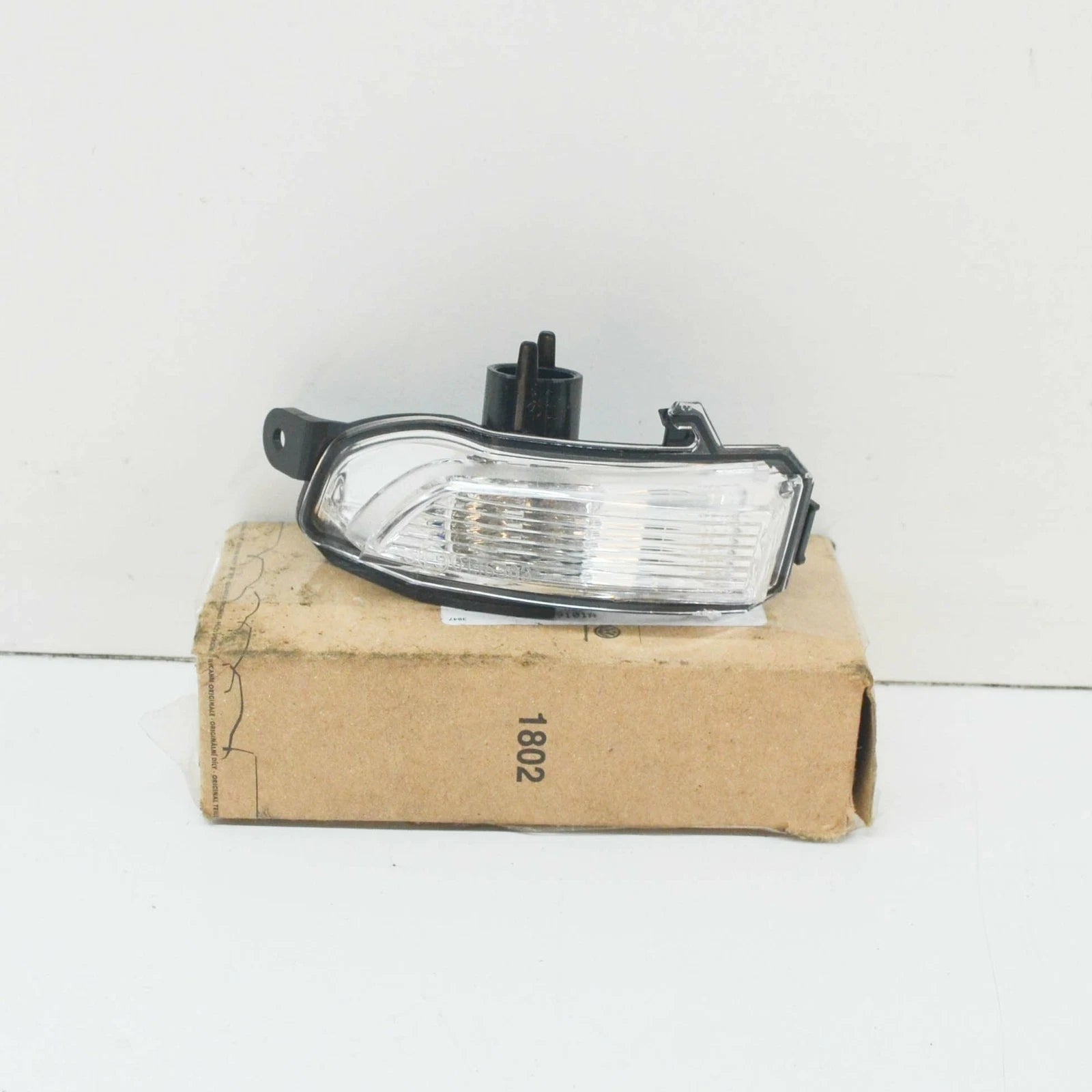 NEW VW POLO MK6 AW FRONT LEFT DOOR MIRROR TURN INDICATOR 6V0949101A ORIGINAL