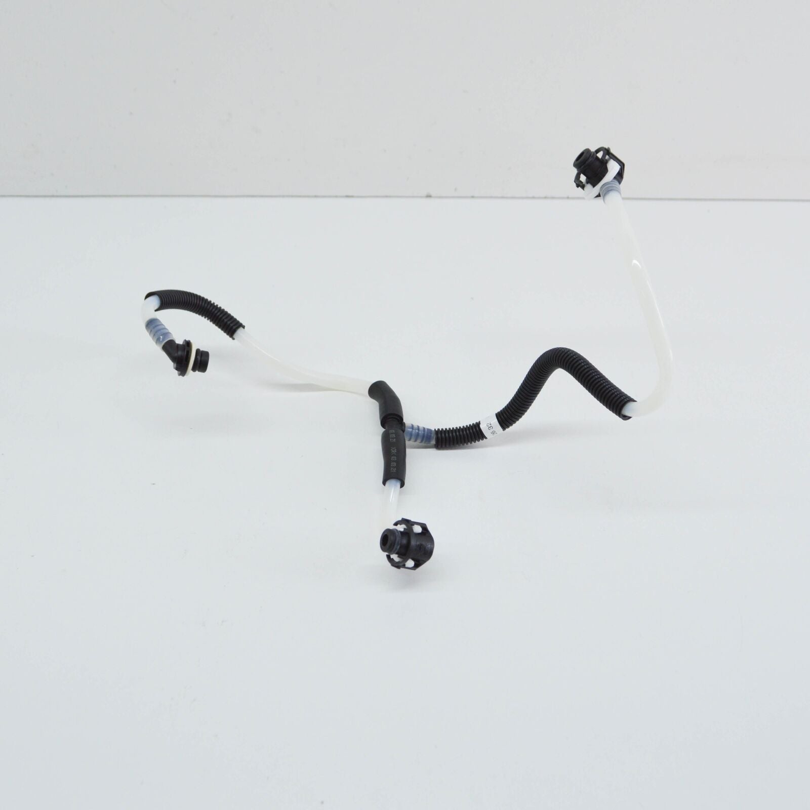 NEW MB SPRINTER W903 FEED PUMP FUEL PRESSURE SENSOR LINE A6120702632 ORIGINAL