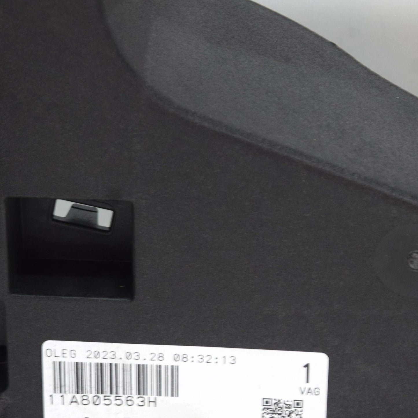 NEW VOLKSWAGEN ID.4 E21 FRONT PANEL LOCK CARRIER 11A805563H ORIGINAL