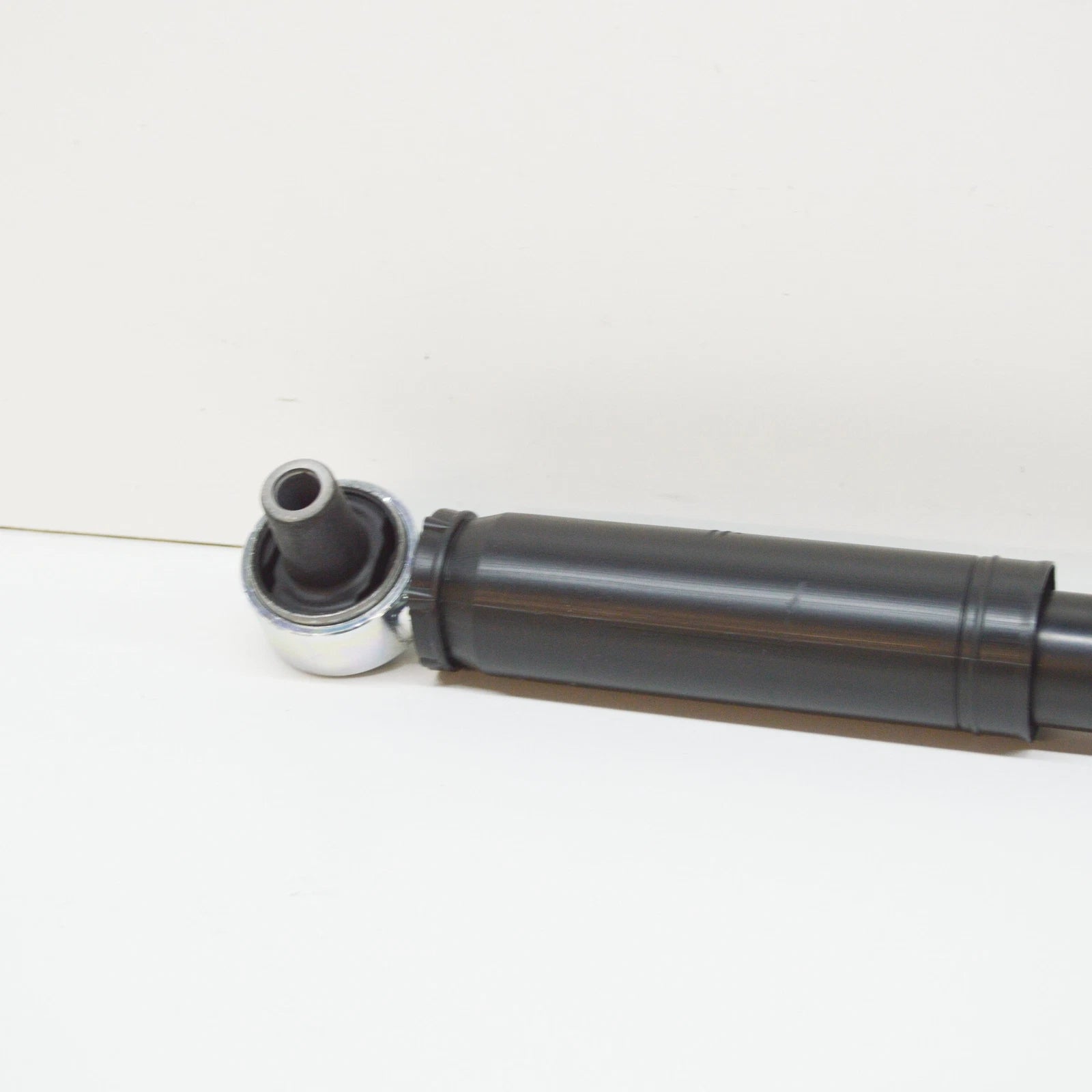 NEW MERCEDES-BENZ VITO W447 REAR SHOCK ABSORBER A4473267300 ORIGINAL