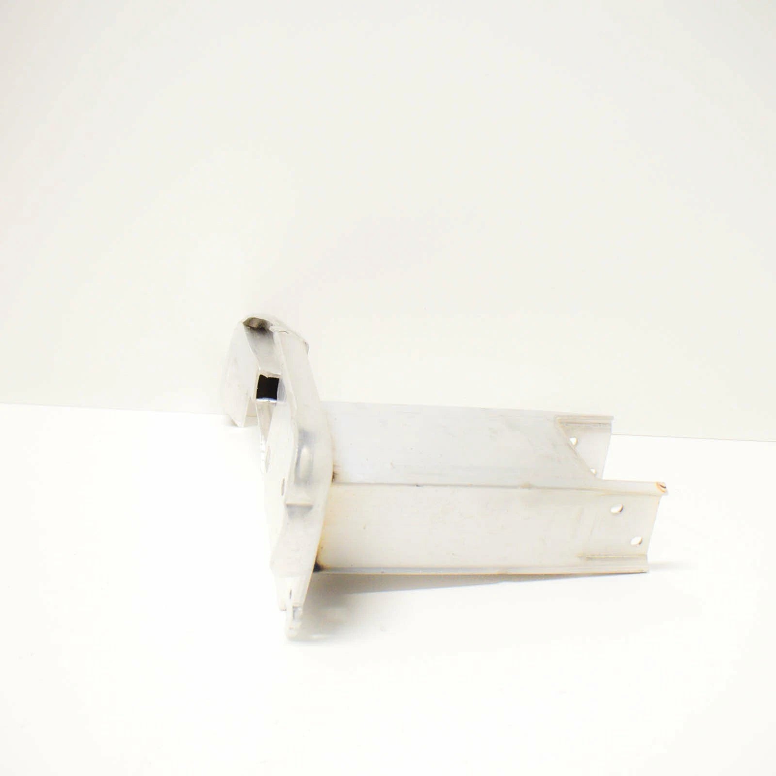 NEW AUDI A6 C7 FRONT BUMPER REINFORCEMENT LEFT BRACKET 4G0807133F