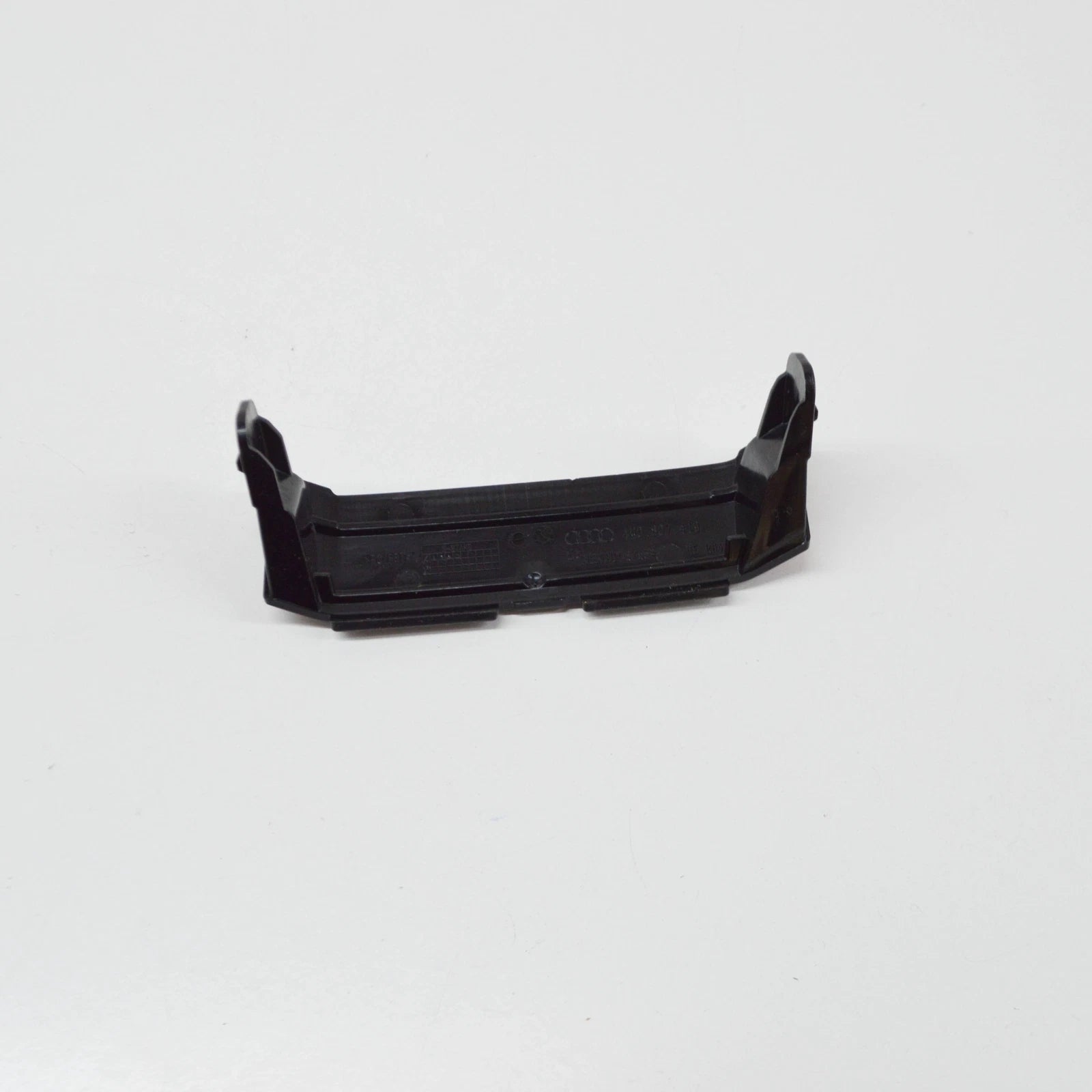 NEW AUDI Q7 4M RIGHT RADIATOR GRILLE BRACKET 4M0807419 ORIGINAL