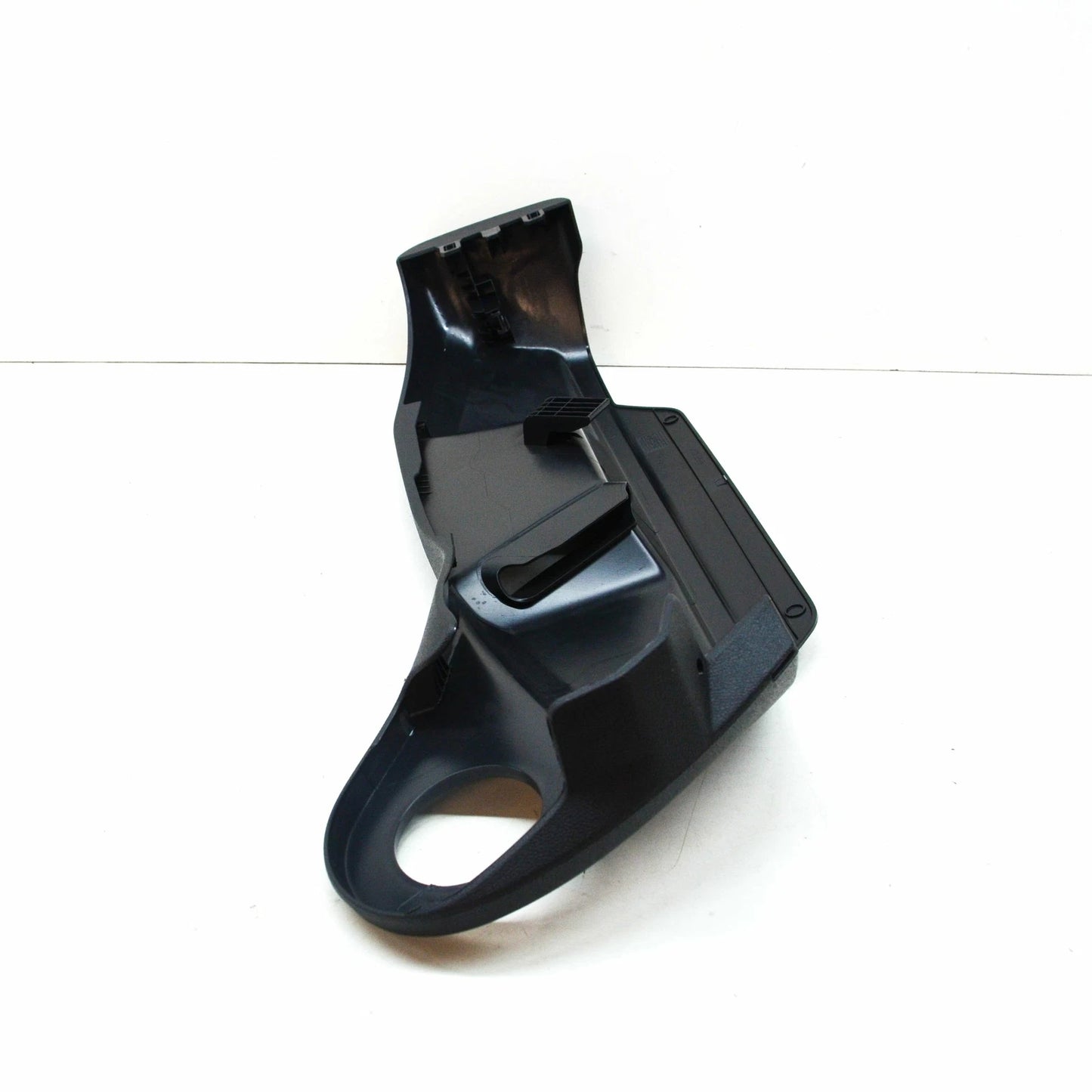 NEW VOLKSWAGEN TIGUAN AD FRONT LEFT OUTER SEAT FRAME TRIM 5NA88131382V