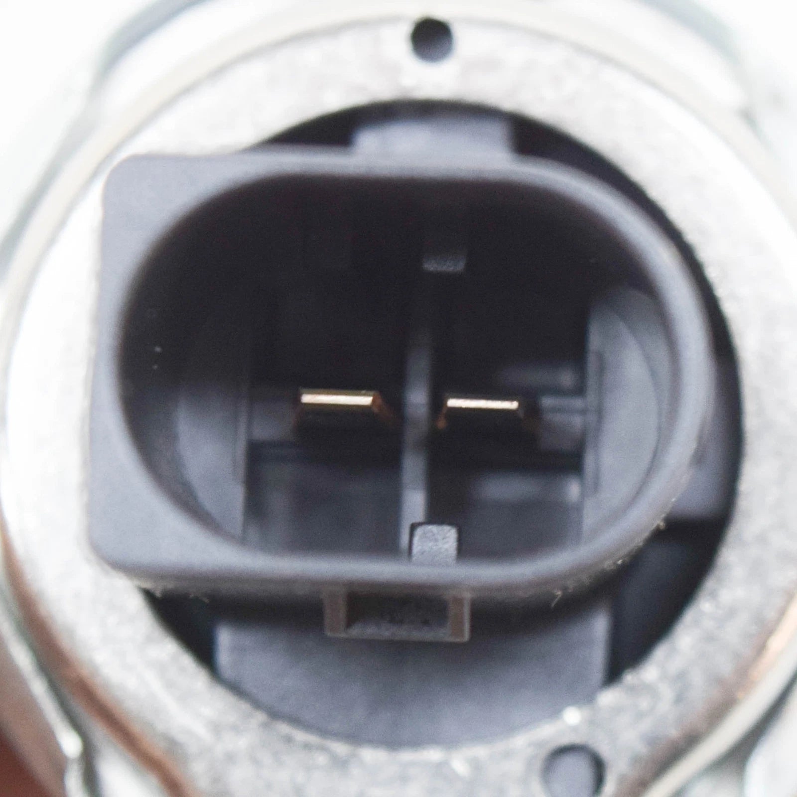 NEW VOLKSWAGEN PASSAT B7 FUEL RAIL PRESSURE SENSOR 03L130764C 1.6TDI ORIGINAL