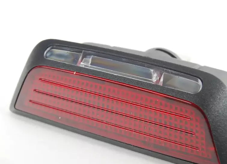 NEW MERCEDES-BENZ C W204 FRONT LEFT DOOR INTERIOR LIGHT A20482079019051 ORIGINAL