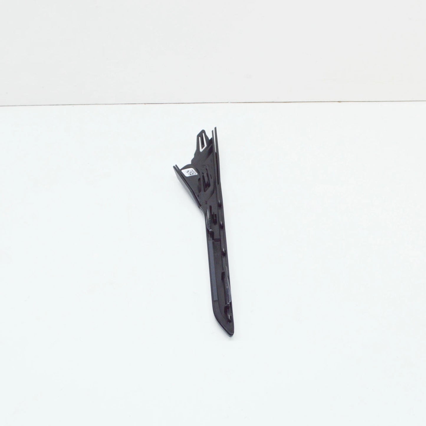 NEW BMW M5 F90 FRONT SIDE PANEL RIGHT AIR DUCT COVER 51138076048 ORIGINAL