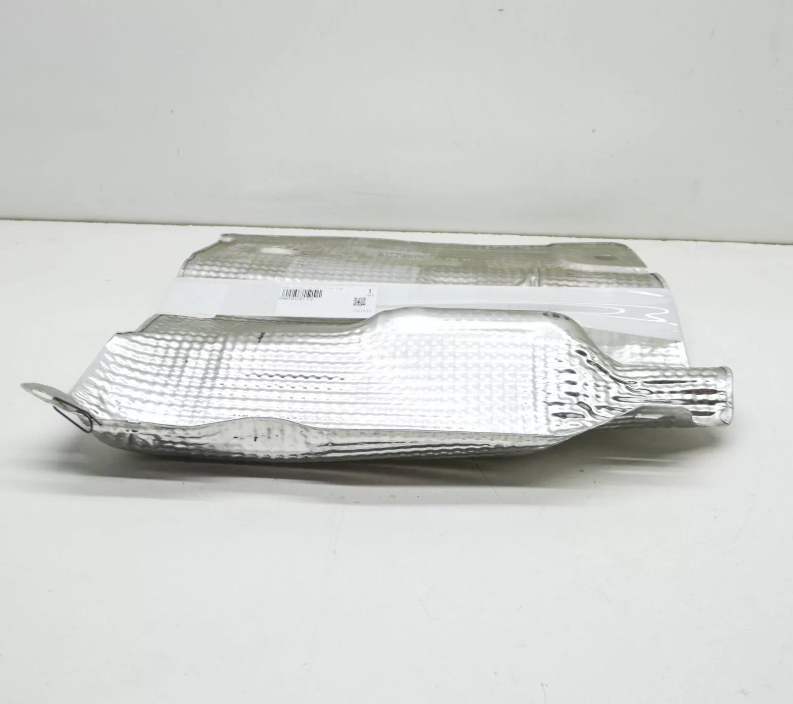 NEW AUDI A4 AVANT B9 EXHAUST RIGHT HEAT PROTECTION 8W0804172