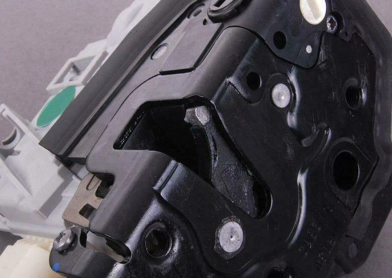 NEW AUDI A3 8P REAR RIGHT DOOR LOCK WITH DOOR CONTACT SWITCH 4F0839016B ORIGINAL