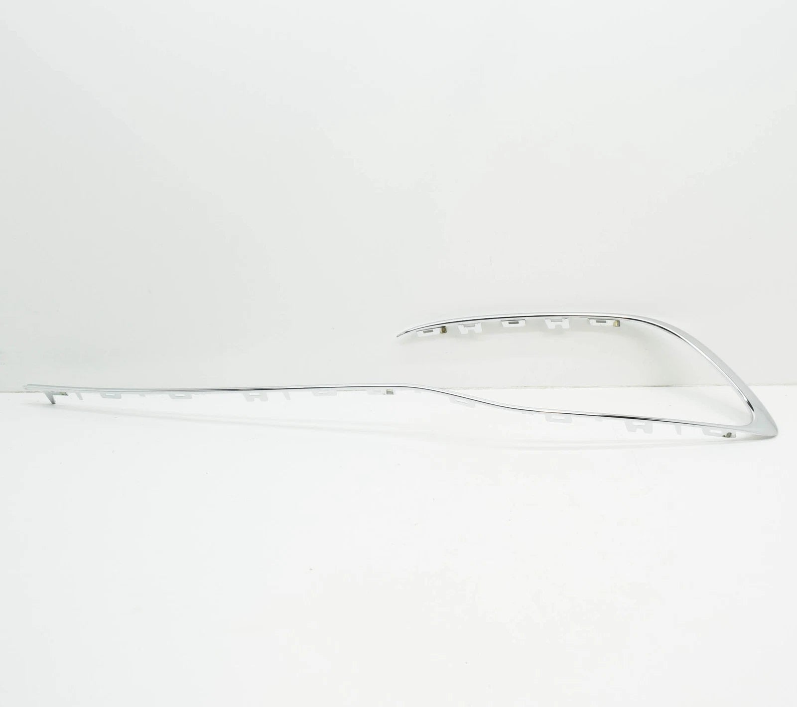 NEW MERCEDES-BENZ S W223 FRONT BUMPER LEFT TRIM STRIP A2238854200 ORIGINAL