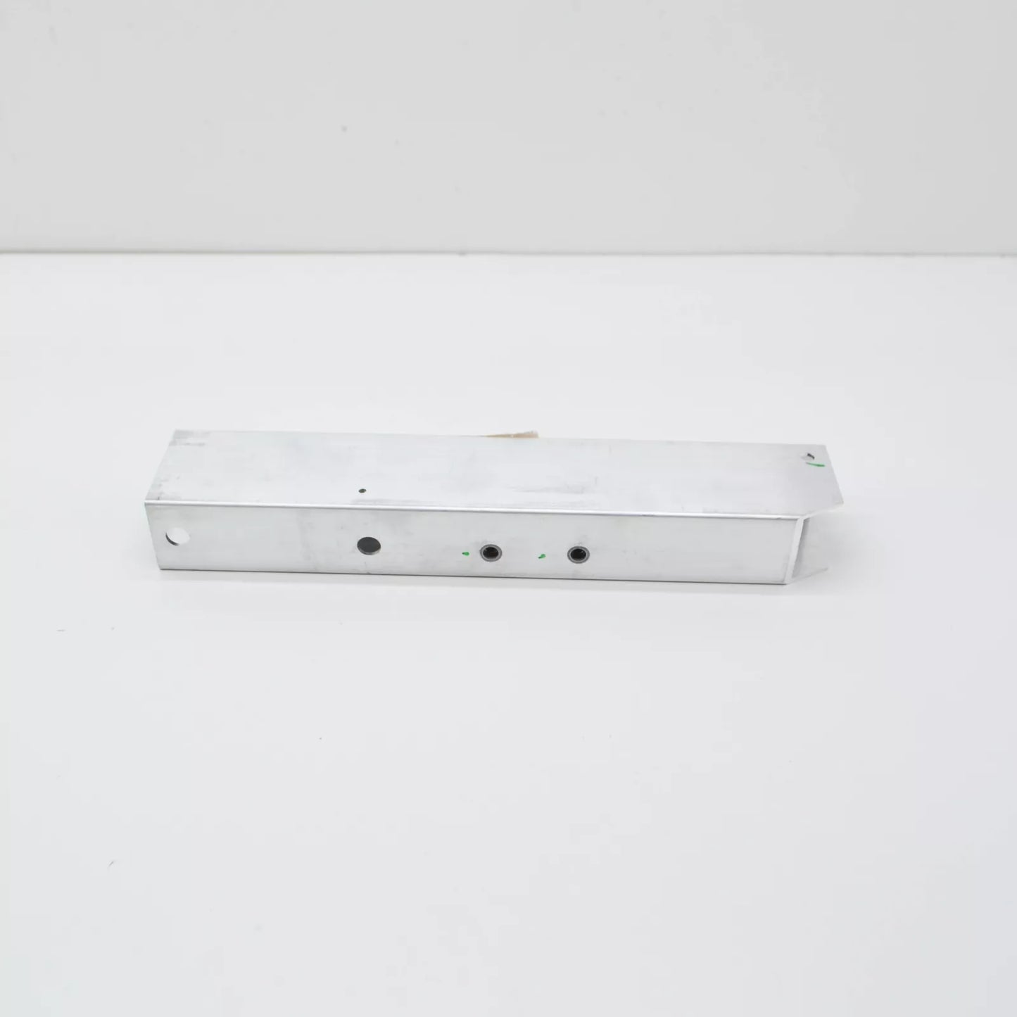 NEW BMW 6 F06 FRONT BUMPER RIGHT DEFORMATION ELEMENT 51117231968 2016