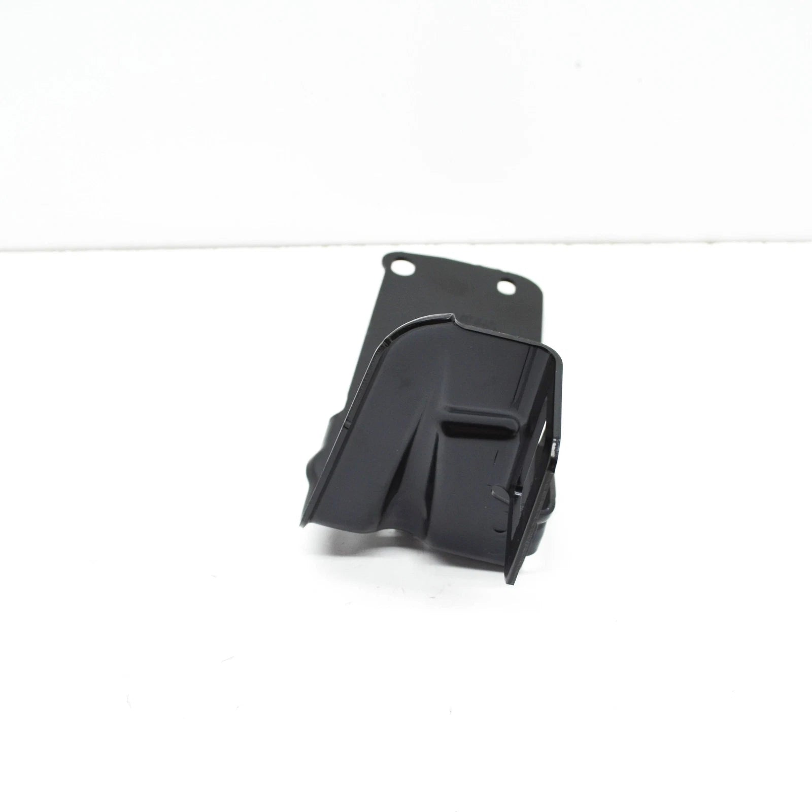 NEW BMW 1 E81 RIGHT RADIATOR SUPPORT SLAM PANEL BRACKET 51647117812 ORIGINAL