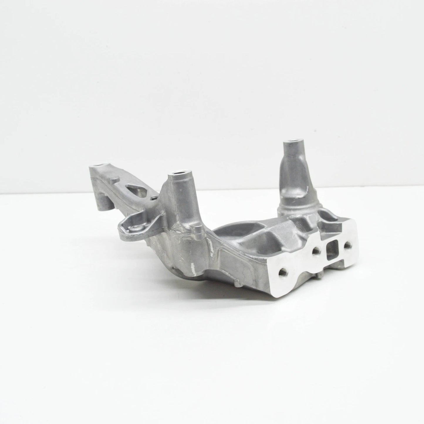 NEW VOLKSWAGEN CRAFTER FURGON SY ENGINE BRACKET RIGHT SIDE 04L199207G