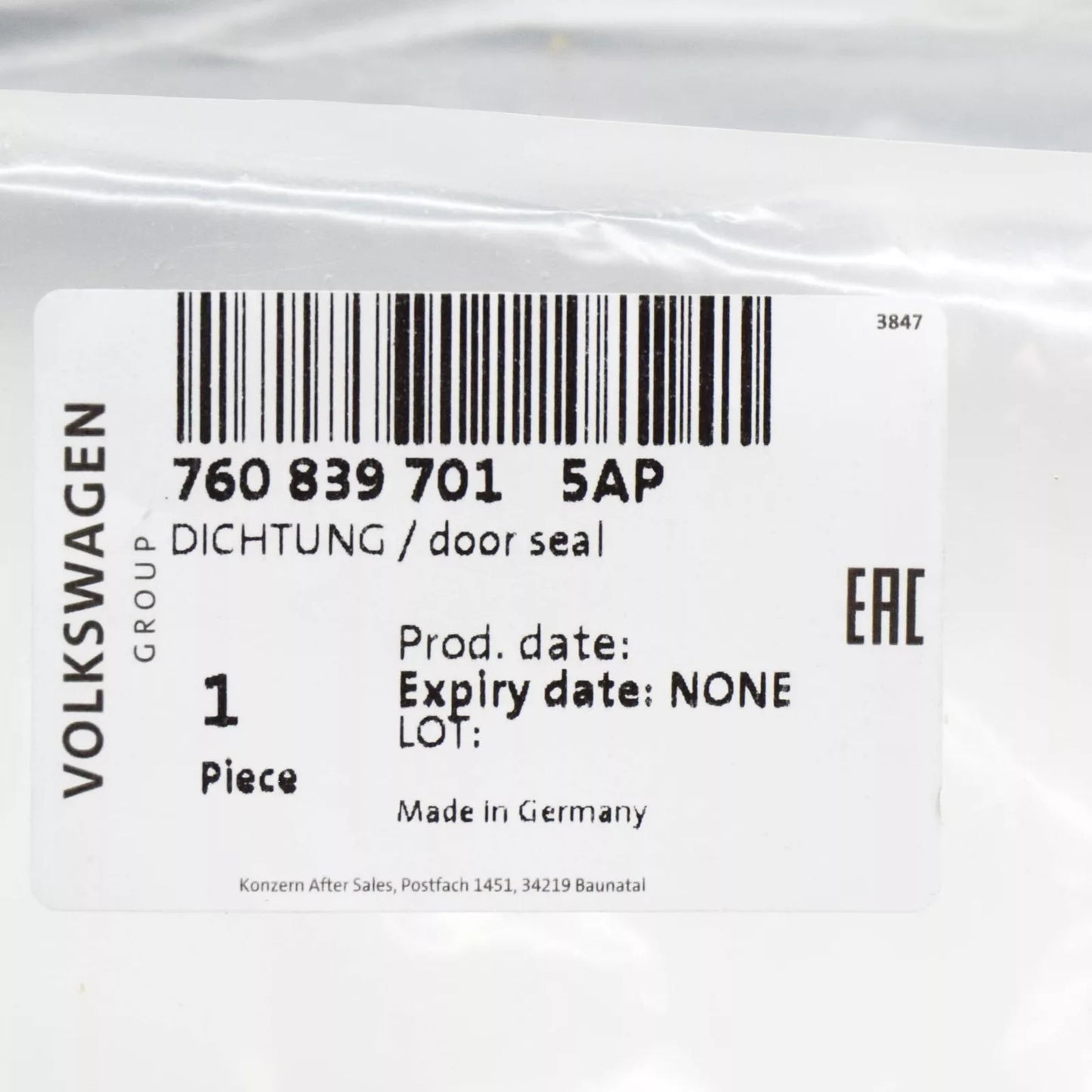 NEW VW TOUAREG CR REAR LEFT OUTER DOOR SEAL 7608397015AP ORIGINAL