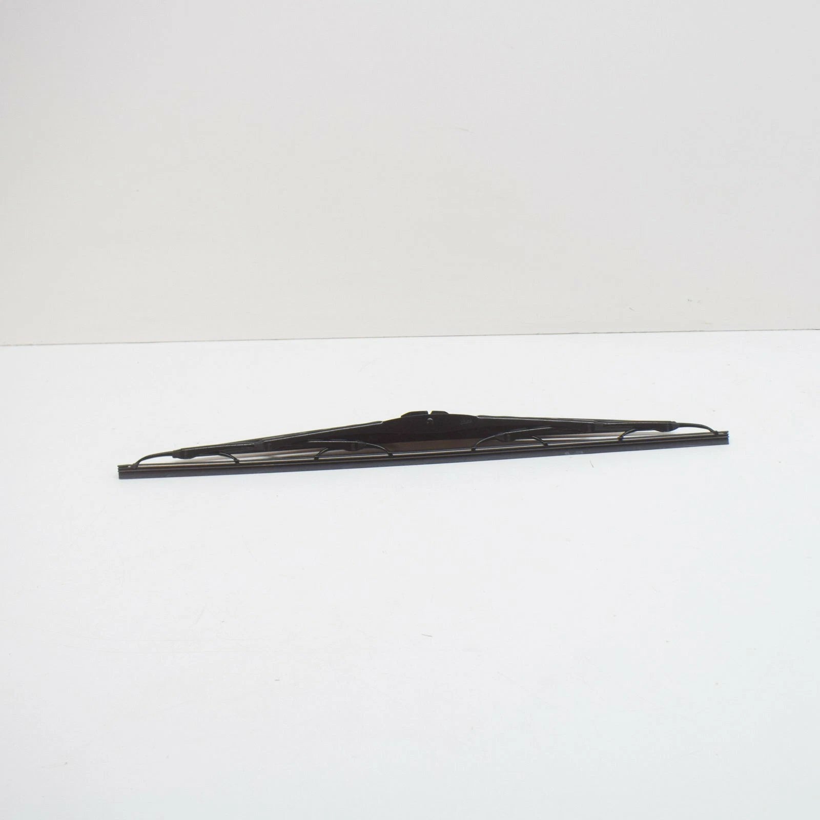 NEW VW BORA 1J6 FRONT WINDSCREEN WIPER BLADES 1J0998003