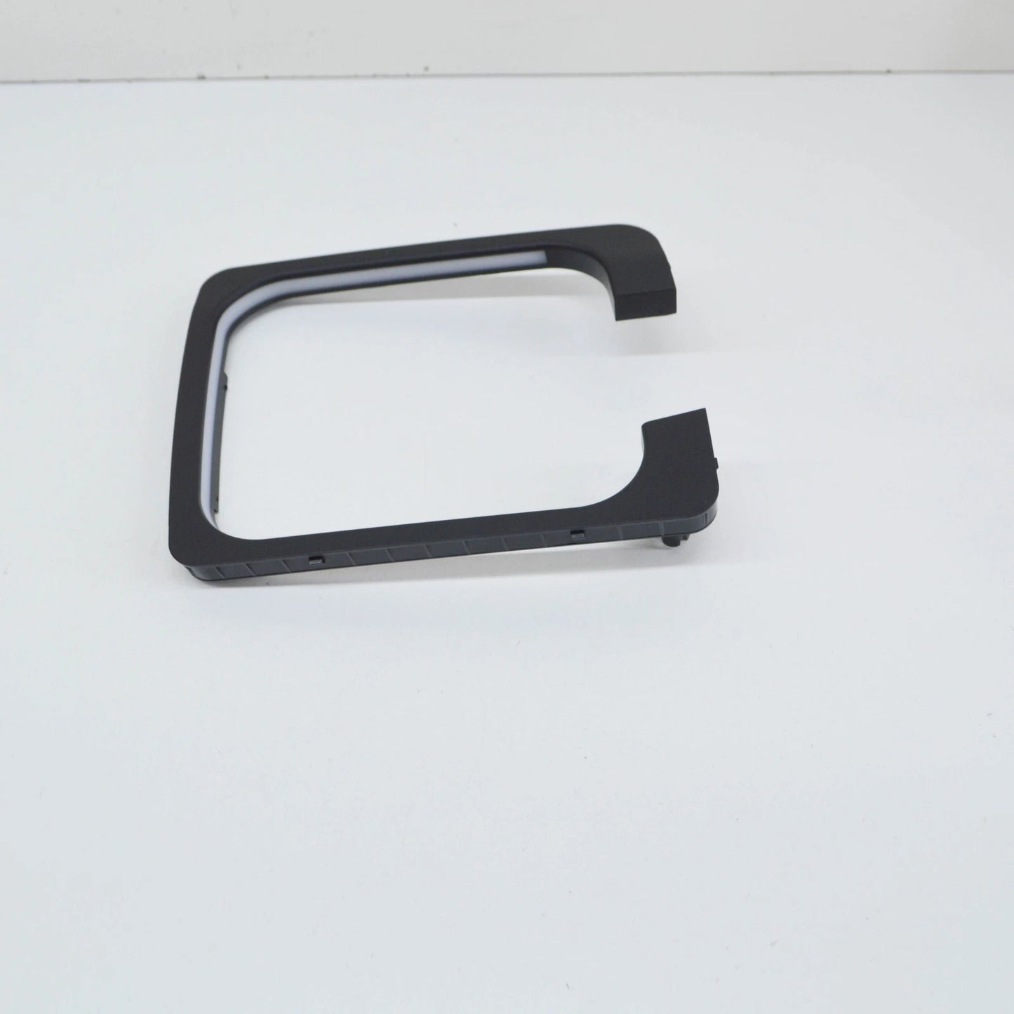 NEW BMW I3 I01 LIGHT UNIT CHARGING SOCKET COVER 63217334639 7334639 ORIGINAL