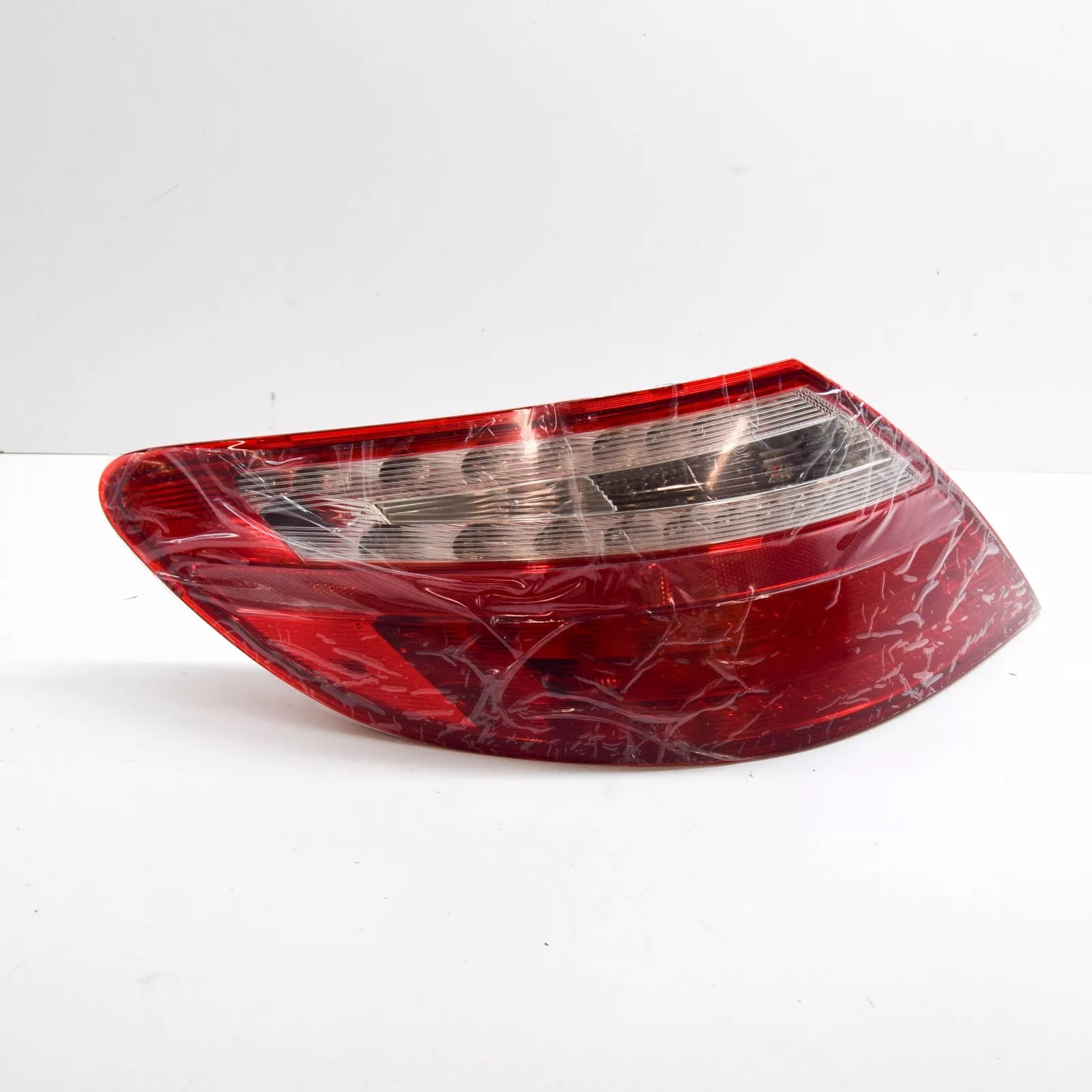 NEW MERCEDES-BENZ SLK R172 REAR LEFT TAILLIGHT A1729062000 ORIGINAL