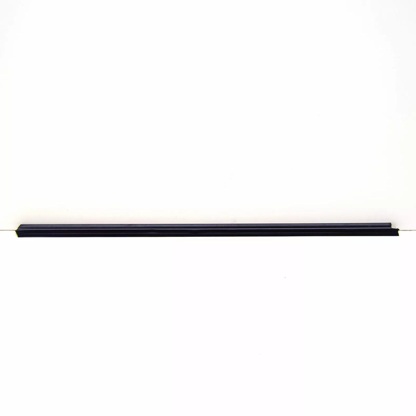 NEW BMW 3 CONVERTIBLE E30 FRONT LEFT DOOR WEATHER STRIP 51321924753 ORIGINAL