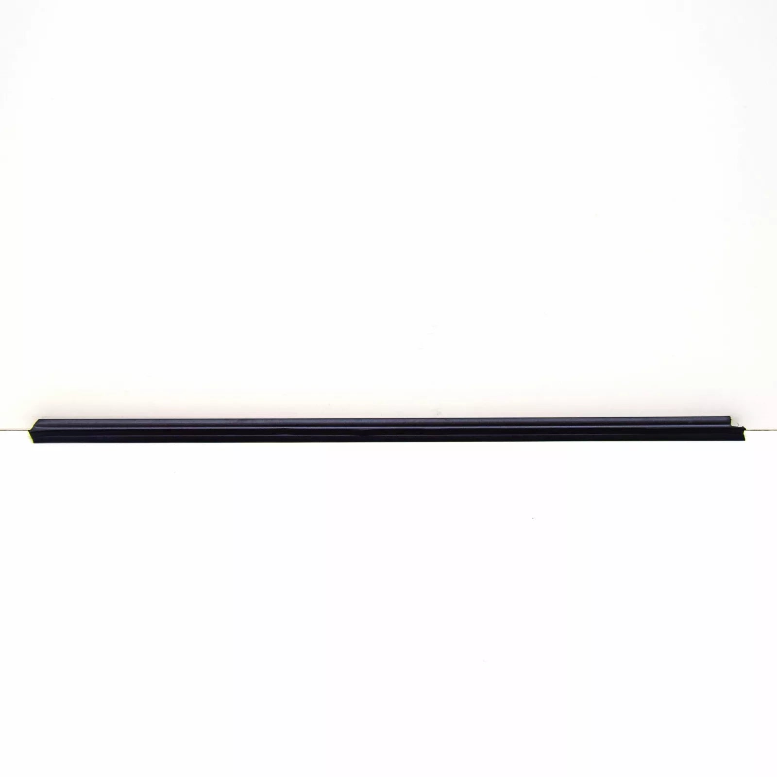 NEW BMW 3 CONVERTIBLE E30 FRONT LEFT DOOR WEATHER STRIP 51321924753 ORIGINAL