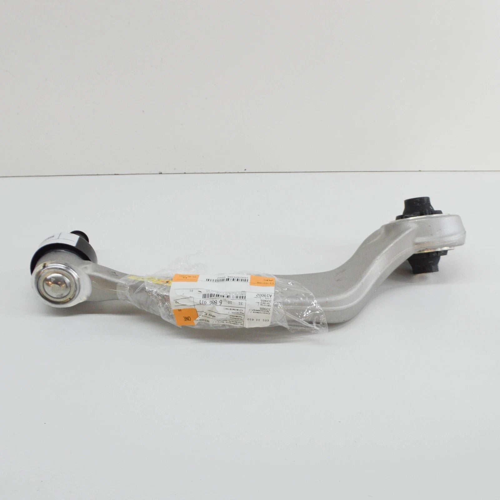 NEW BMW 8 G14 FRONT LEFT TENSION STRUT WITH RUBBER MOUNTING 31106886911 ORIGINAL