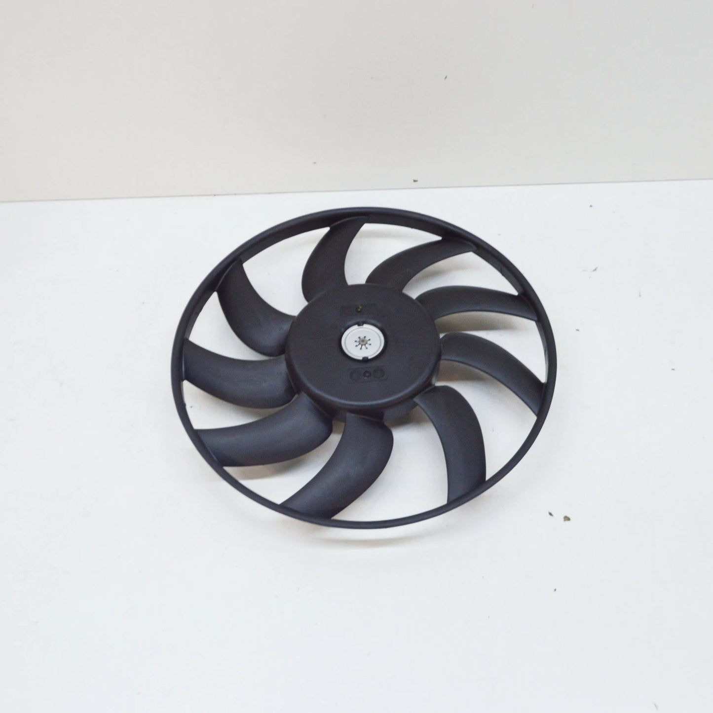 NEW AUDI A6 C7 LEFT RADIATOR FAN 8K0959455AB ORIGINAL