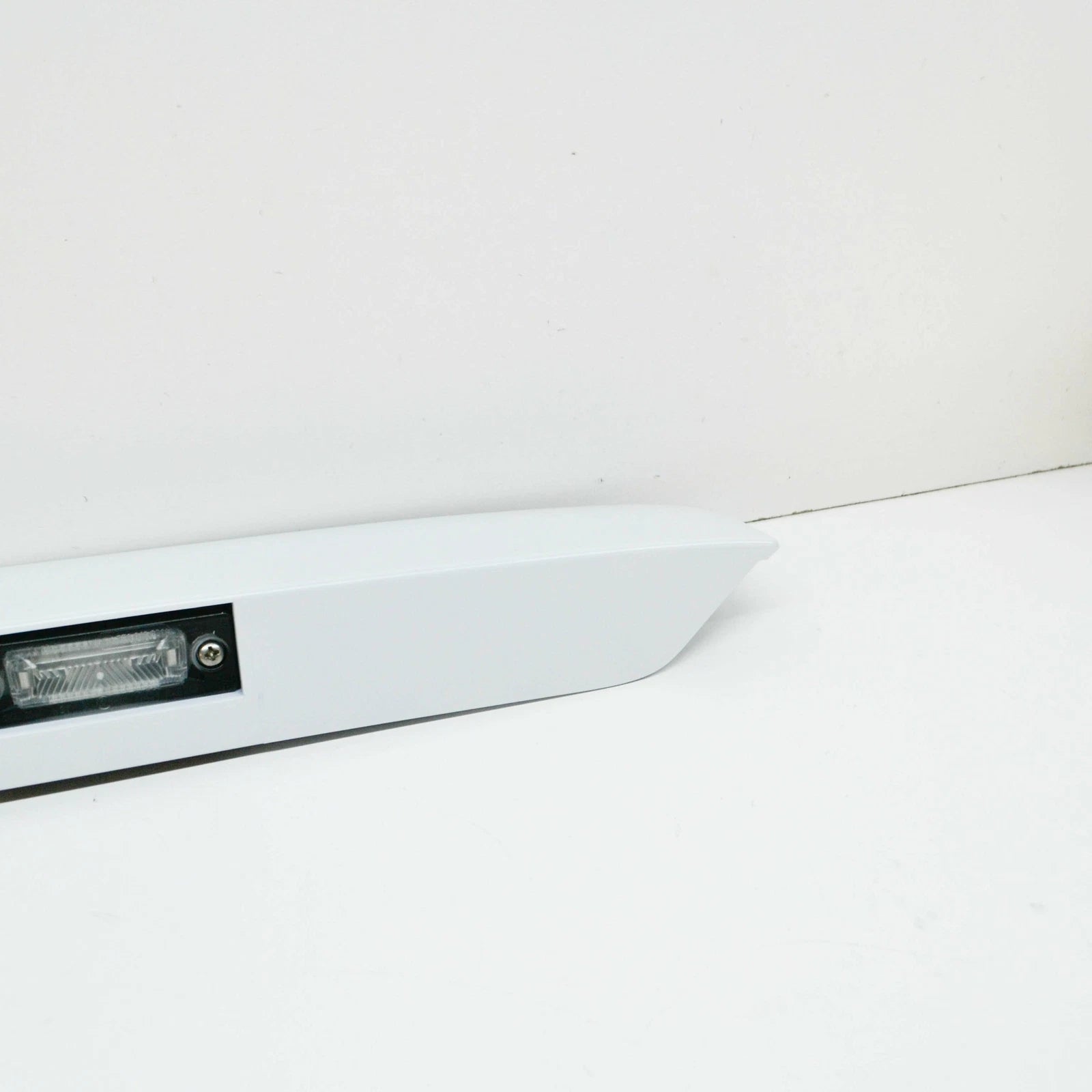 NEW VOLKSWAGEN TRANSPORTER T5 REAR LIGHT FIBRE 7E0827329GGRU