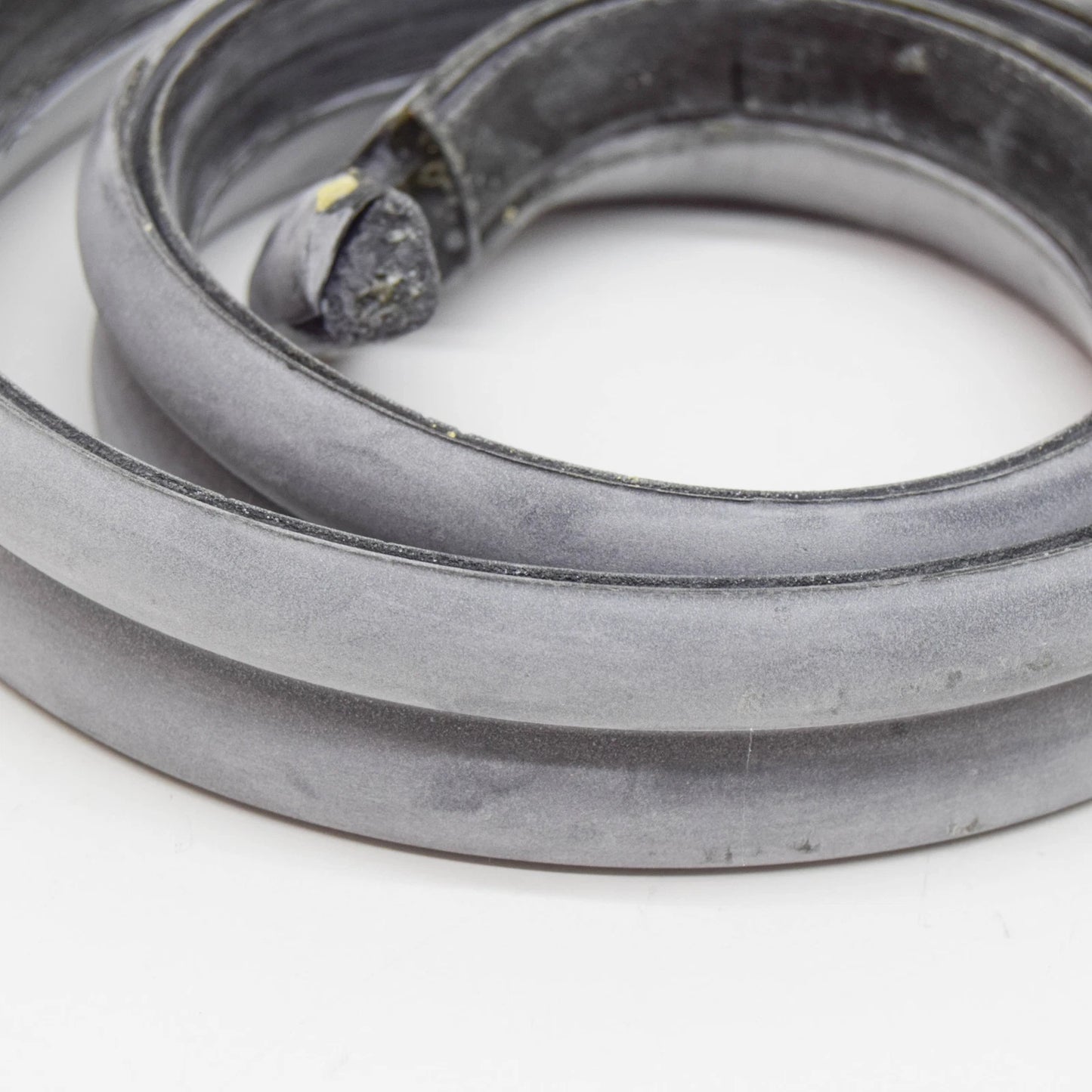 NEW MERCEDES-BENZ SL R107 FRONT FOLDING TOP SEAL A1077790022 ORIGINAL