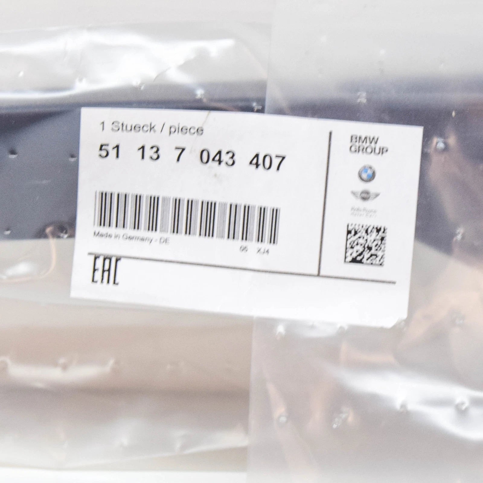 NEW BMW 3 E46 LEFT HEADLIGHT PRIMED COVER 51137043407 ORIGINAL