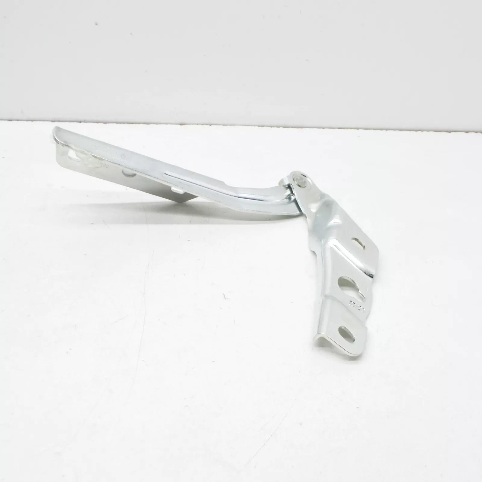 NEW VOLKSWAGEN CRAFTER SY FRONT LEFT BONNET HOOD HINGE 7C0823301C