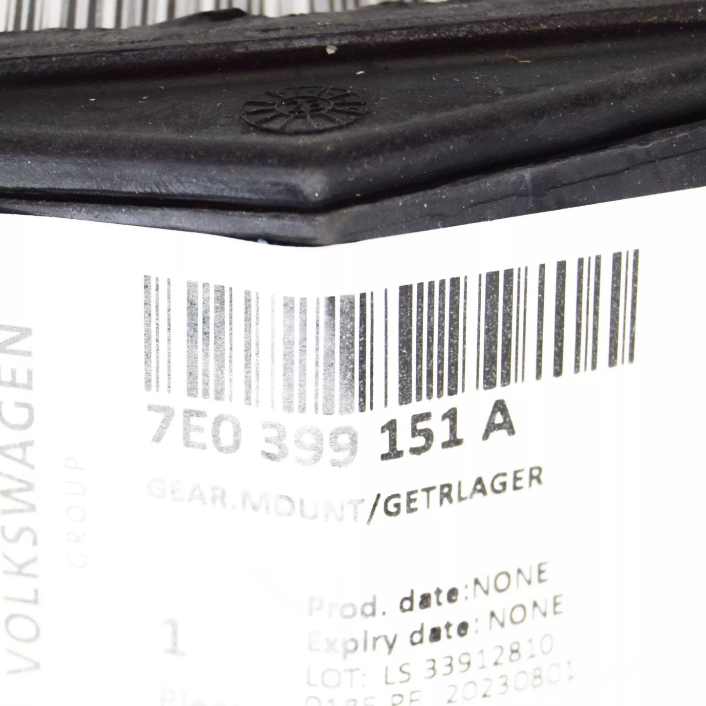 NEW VW TRANSPORTER VI T6 LEFT GEARBOX MOUNT 7E0399151A ORIGINAL