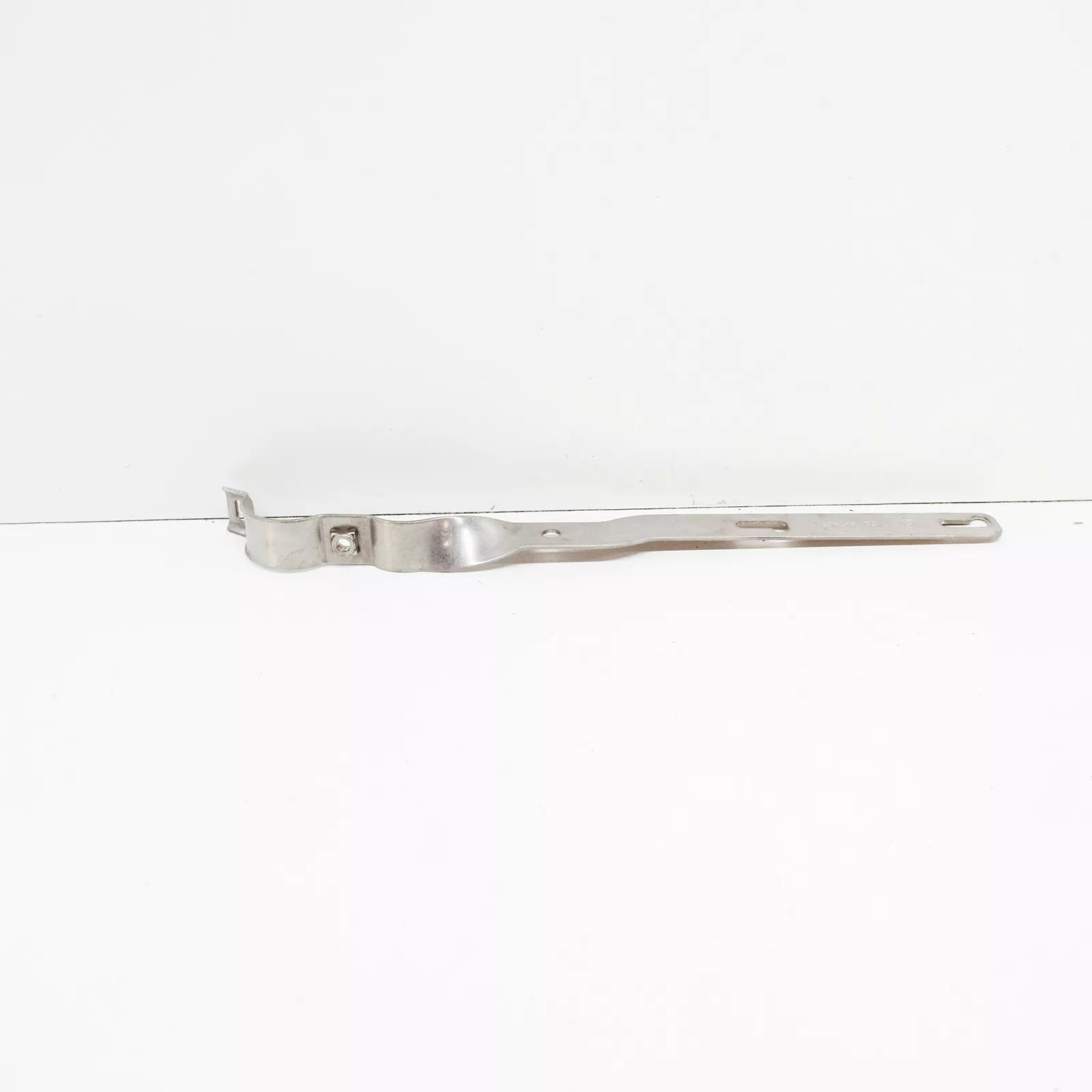 NEW BMW 5 E60 FRONT EXHAUST PIPE BRACKET 18207521347 7521347 ORIGINAL