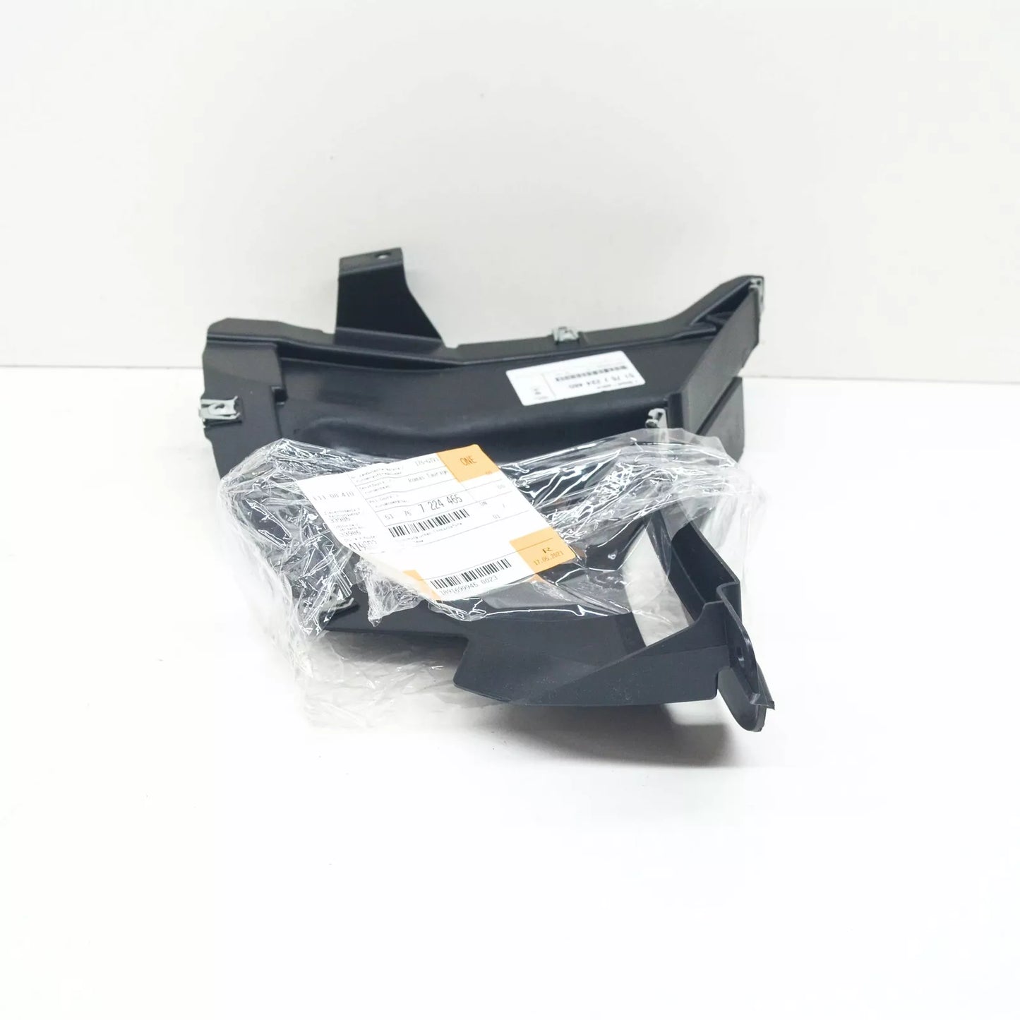 NEW BMW 6 F12 LCI FRONT LEFT FENDER WHEEL ARCH BOTTOM COVER 51757224465 ORIGINAL