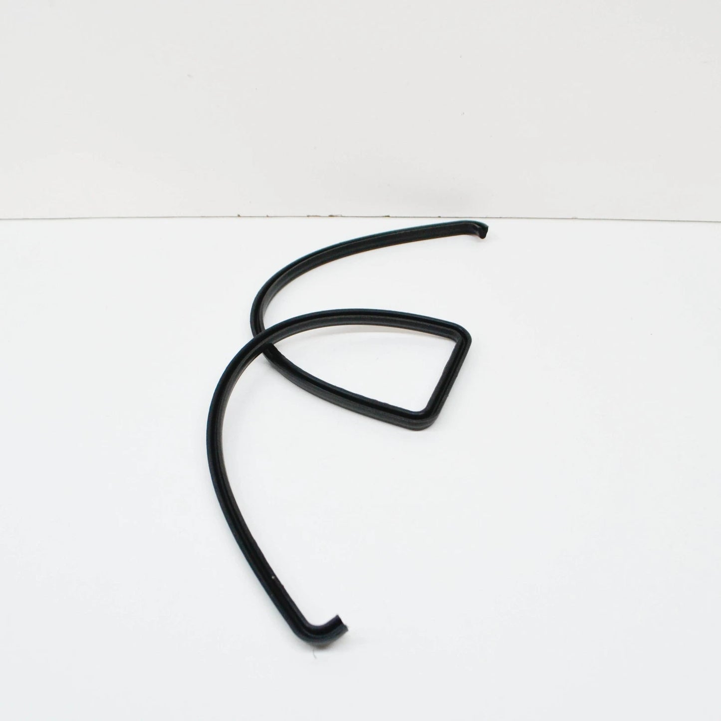 NEW BMW Z8 E52 ENGINE BEAUTY COVER GASKET 11121406744 1406744 ORIGINAL