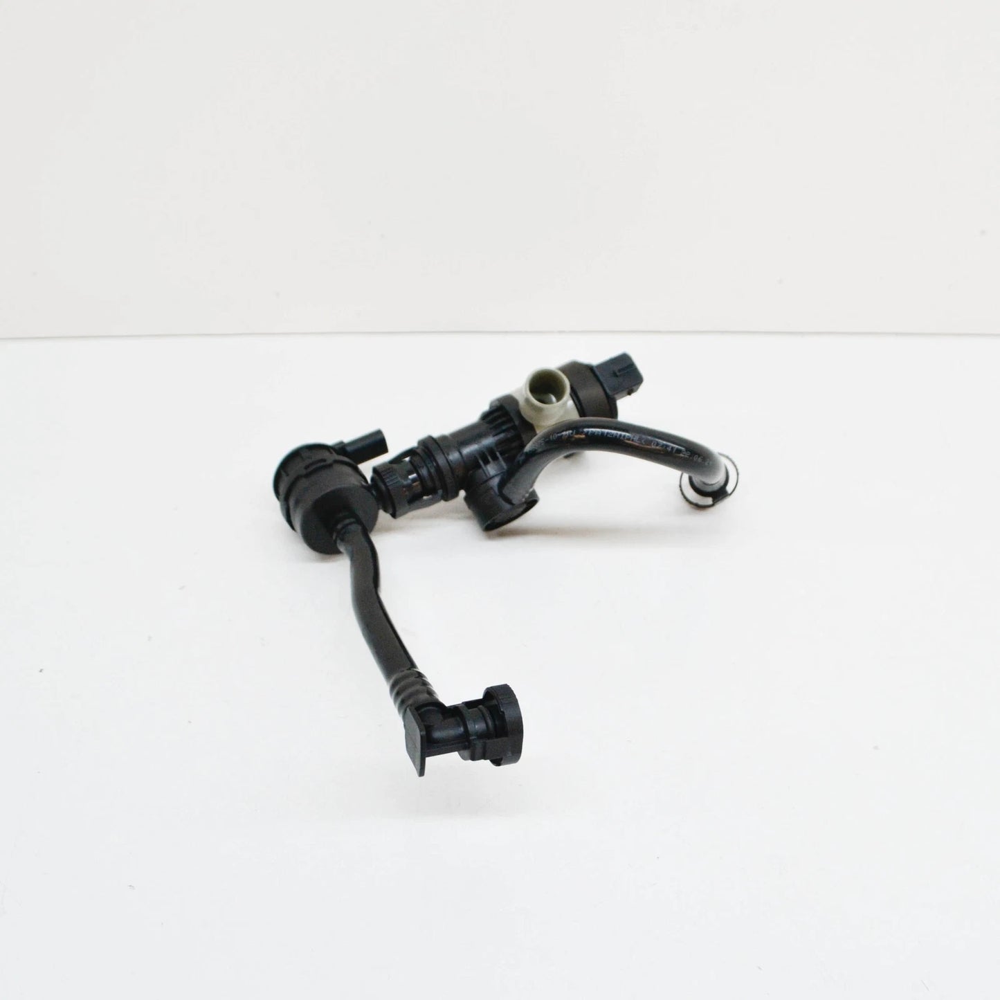 NEW BMW 5 F10 3.0I FUEL TANK VENTILATION VALVE W/ PIPE 13907636157 ORIGINAL