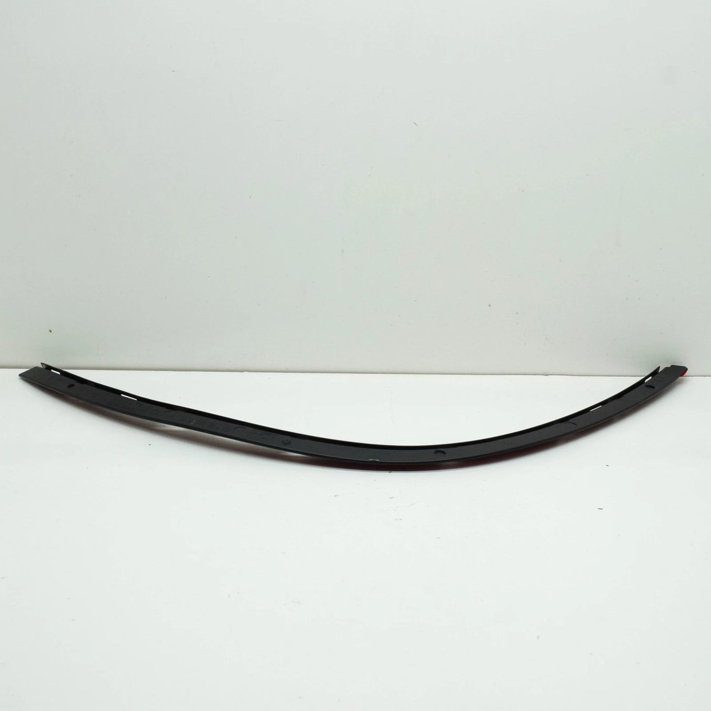 NEW MERCEDES-BENZ GL-CLASS X166 FRONT LEFT INSIDE ARCH COVER A1668846322