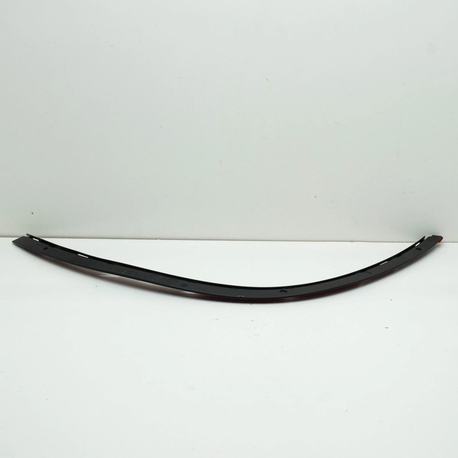 NEW MERCEDES-BENZ GL-CLASS X166 FRONT LEFT INSIDE ARCH COVER A1668846322