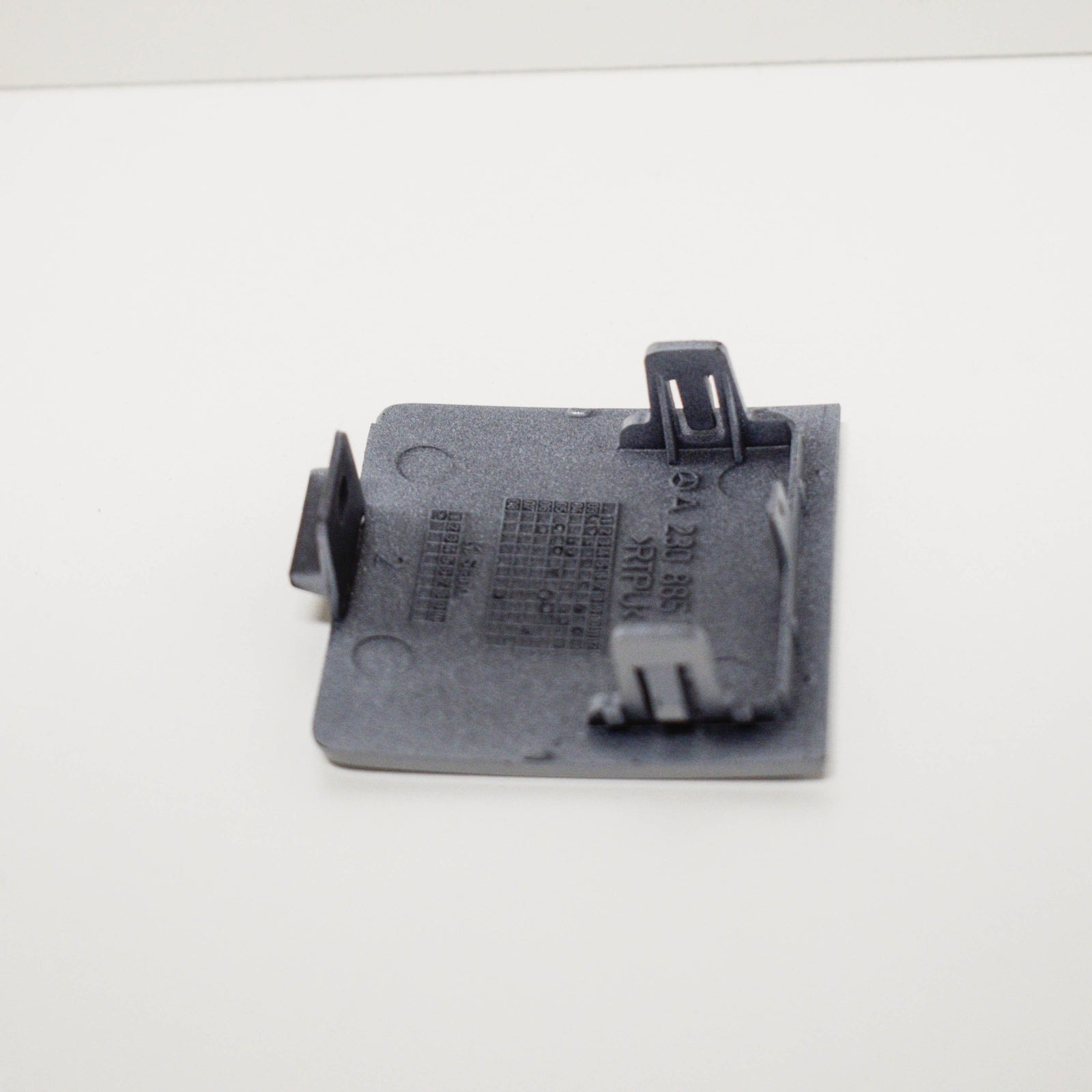 NEW MERCEDES-BENZ SL R230 FRONT BUMPER TOW EYE CAP COVER A2308850423 ORIGINAL