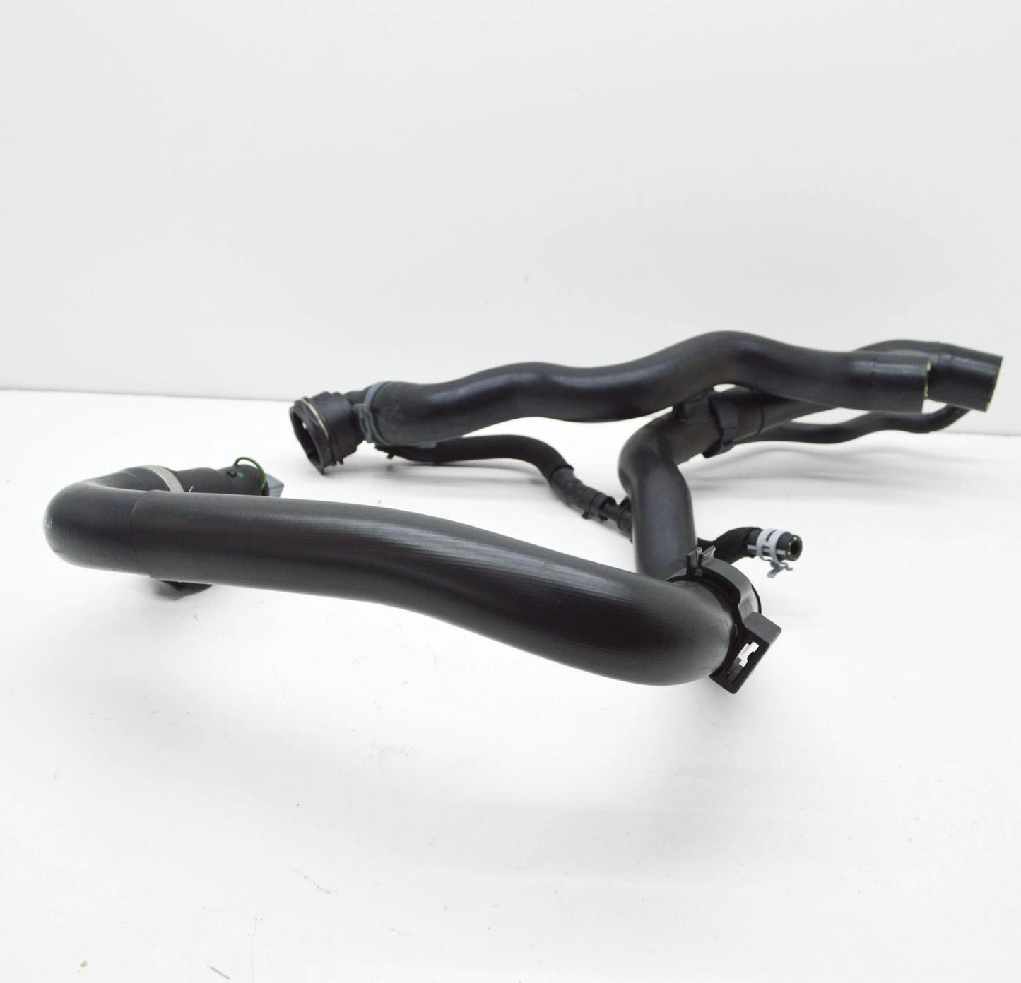 NEW AUDI A1 SPORTBACK GB RIGHT WATER COOLANT RADIATOR HOSE 2Q0121049AK